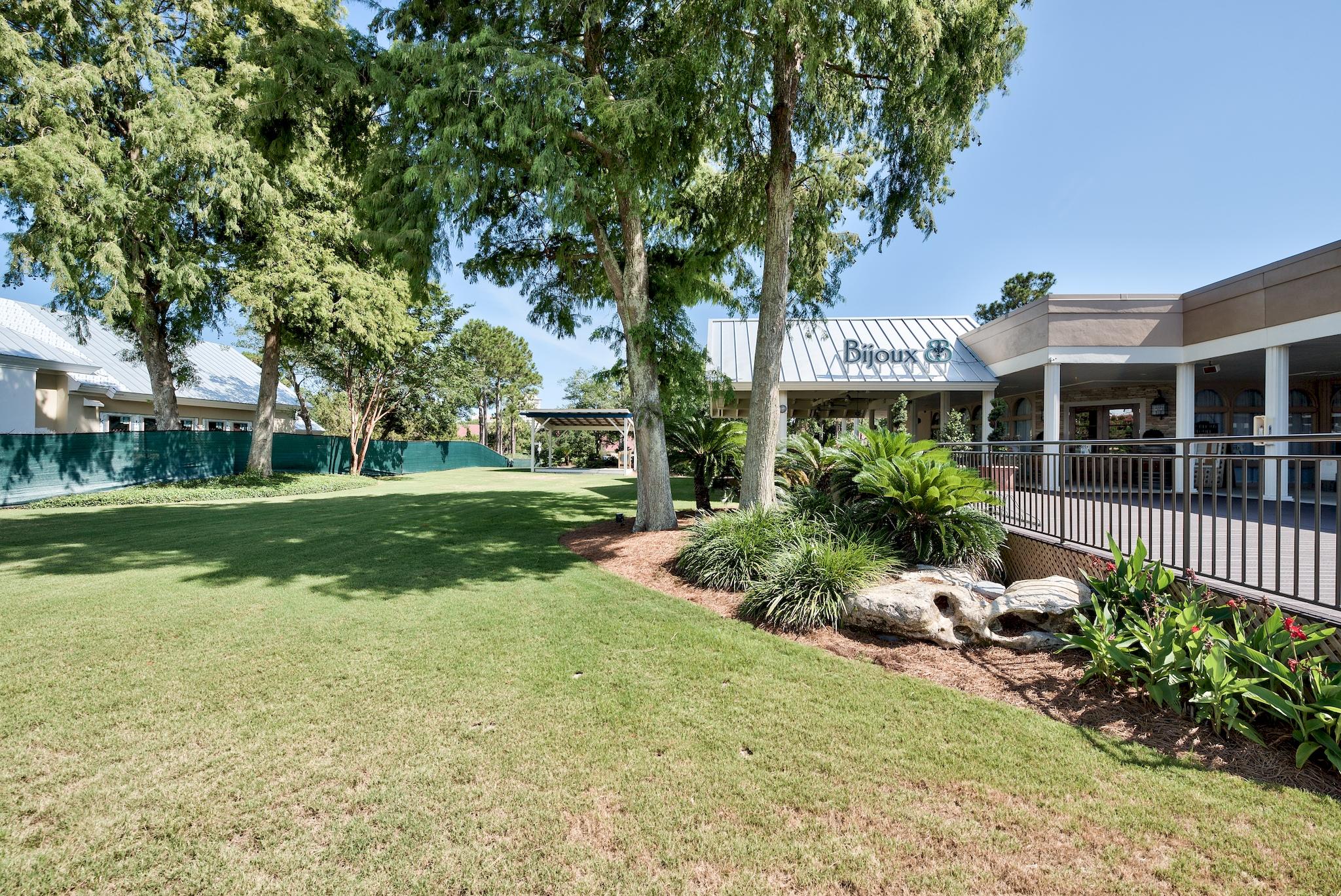 CRYSTAL LAKE PHASE I - Residential