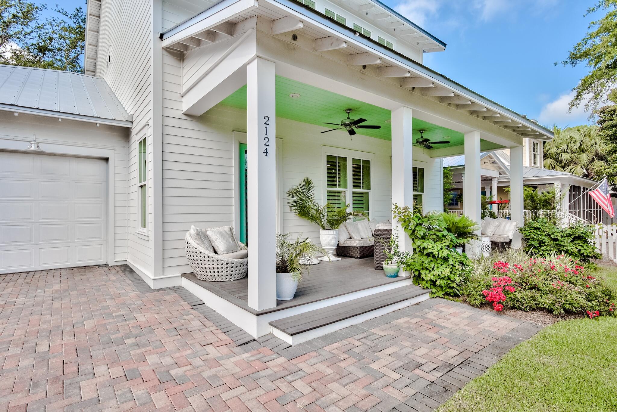 CRYSTAL LAKE PHASE I - Residential