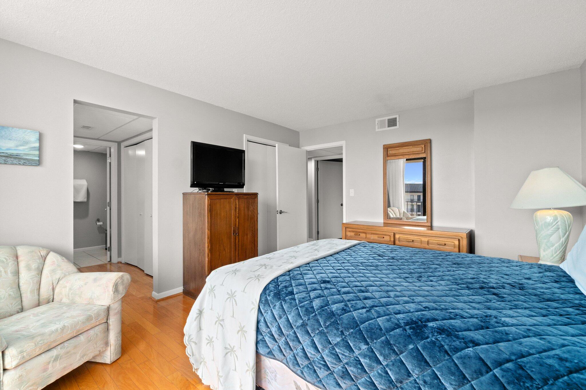 EDGEWATER TOWER 1A CONDO - Residential