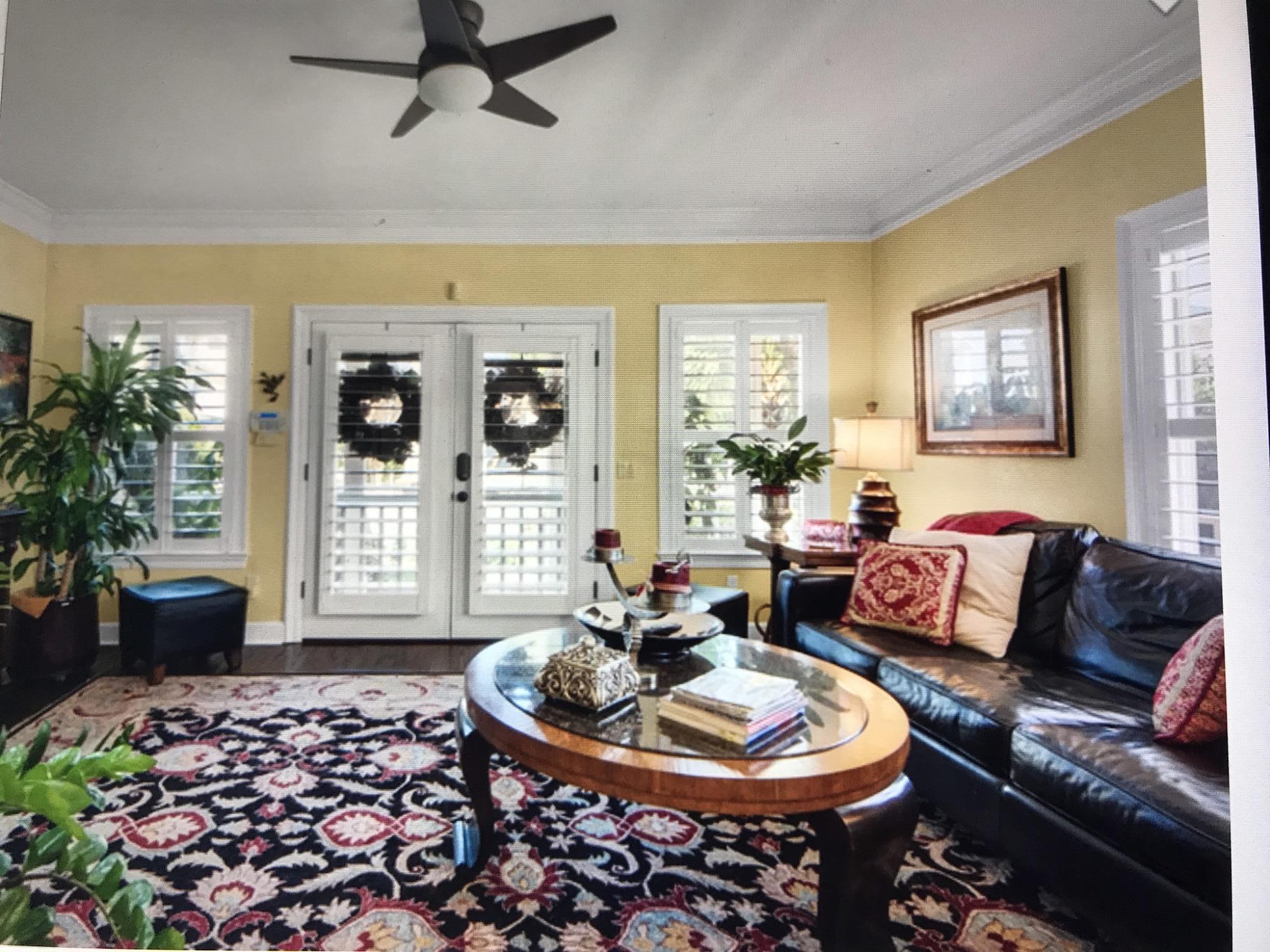 CRYSTAL SHORES - Residential