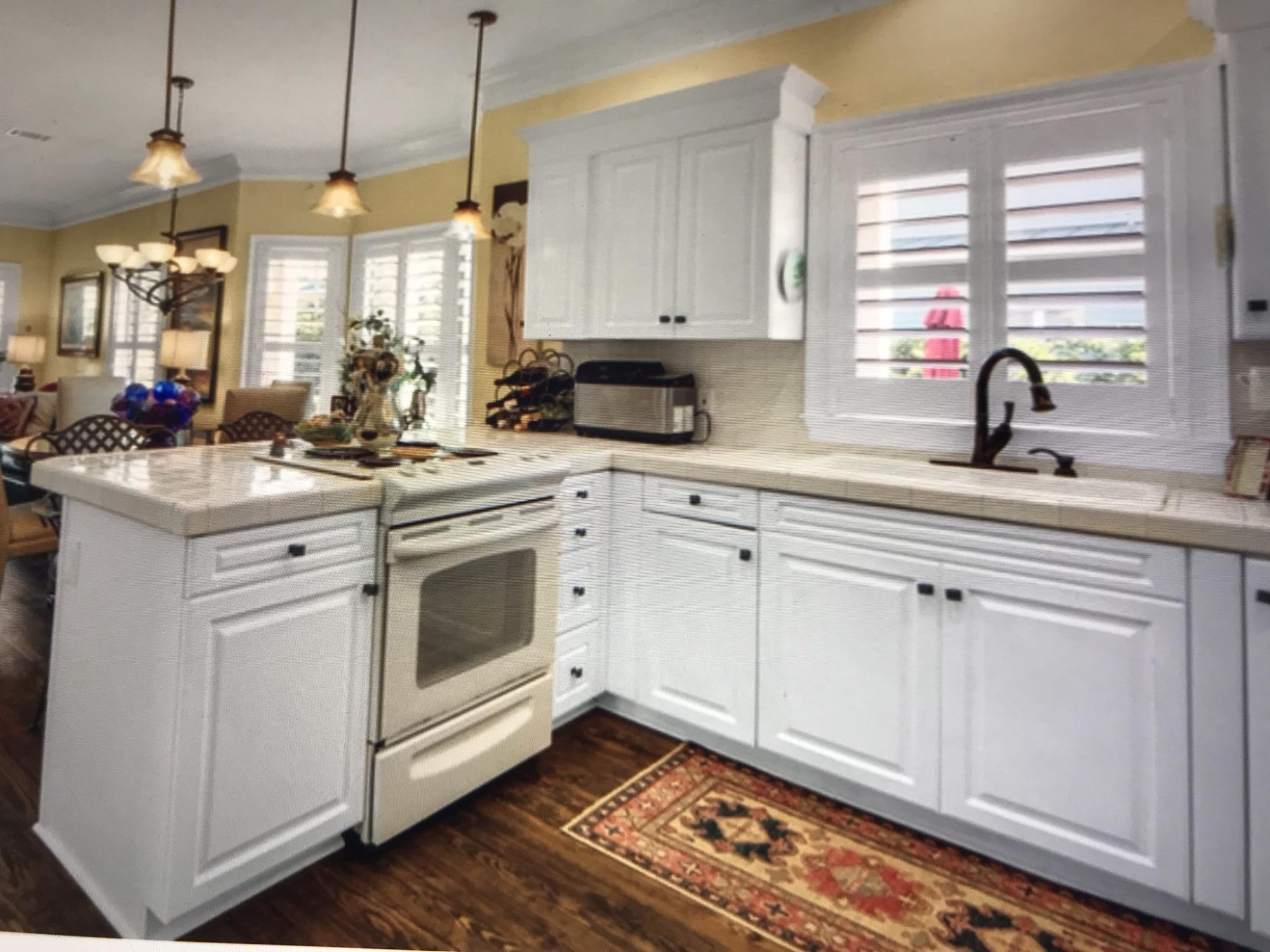 CRYSTAL SHORES - Residential