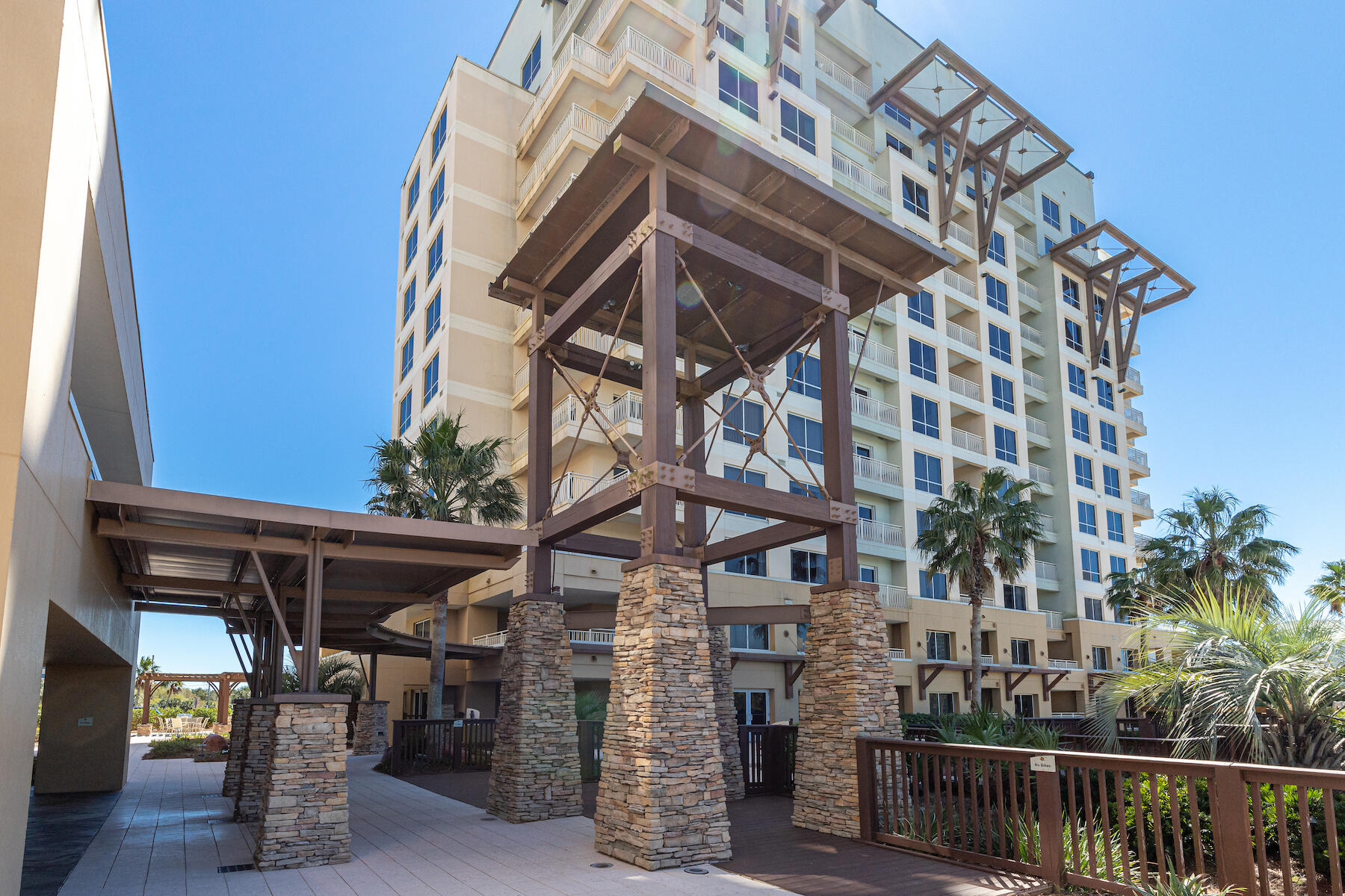 Luau II - Residential