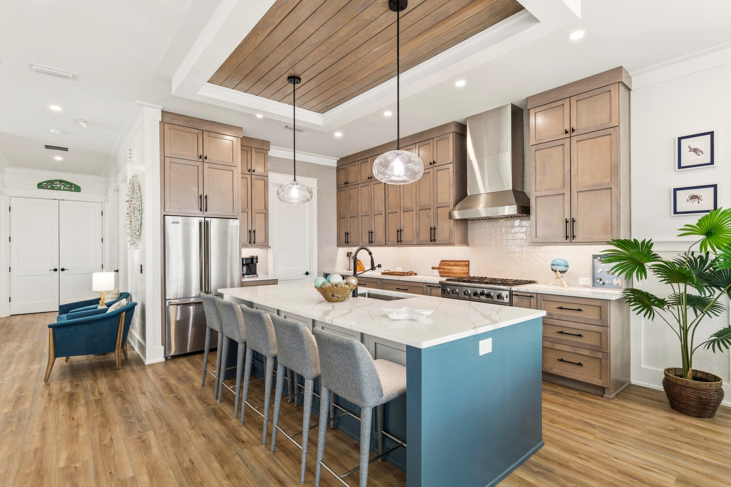 LULLWATER BEACH - Residential