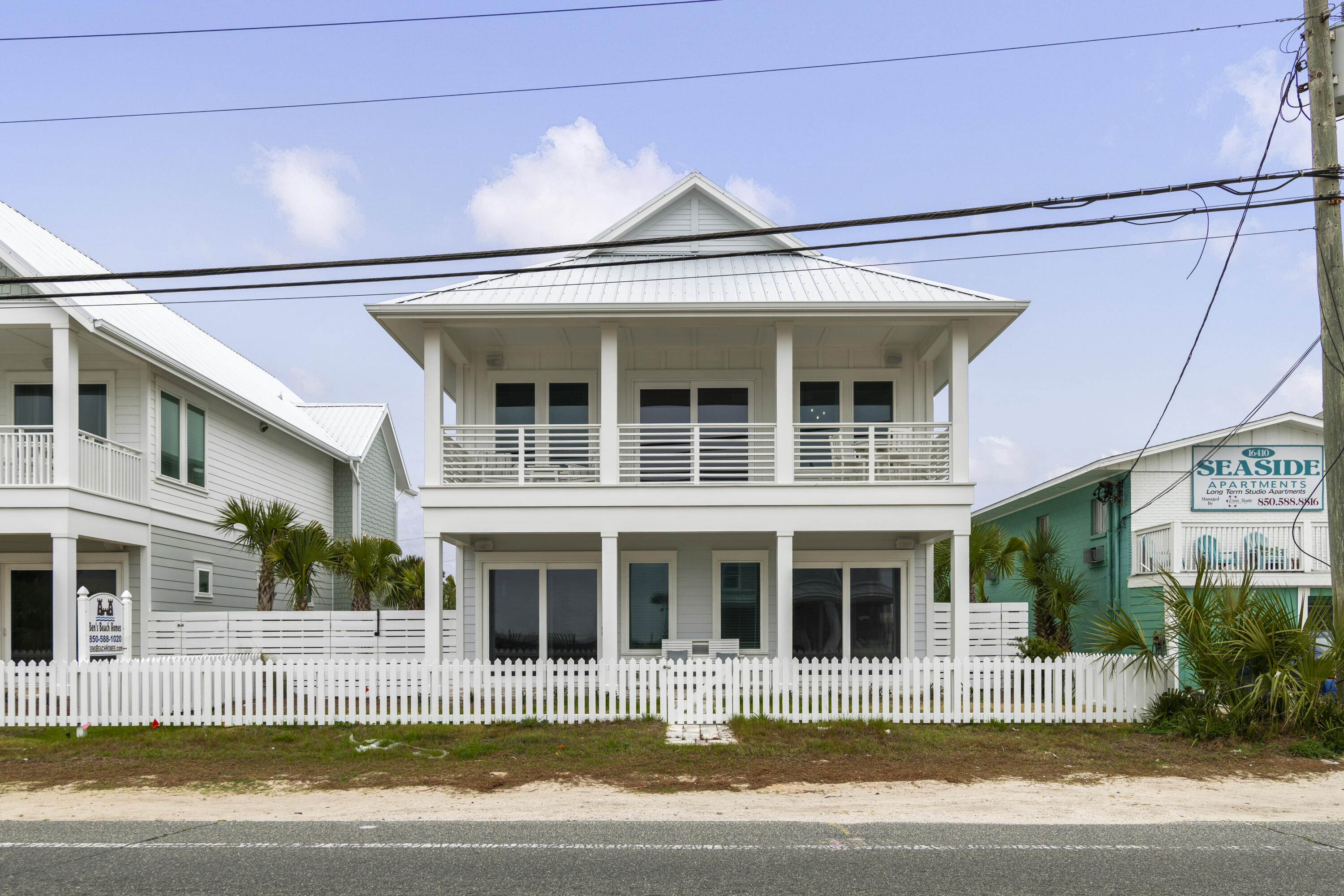 LULLWATER BEACH - Residential