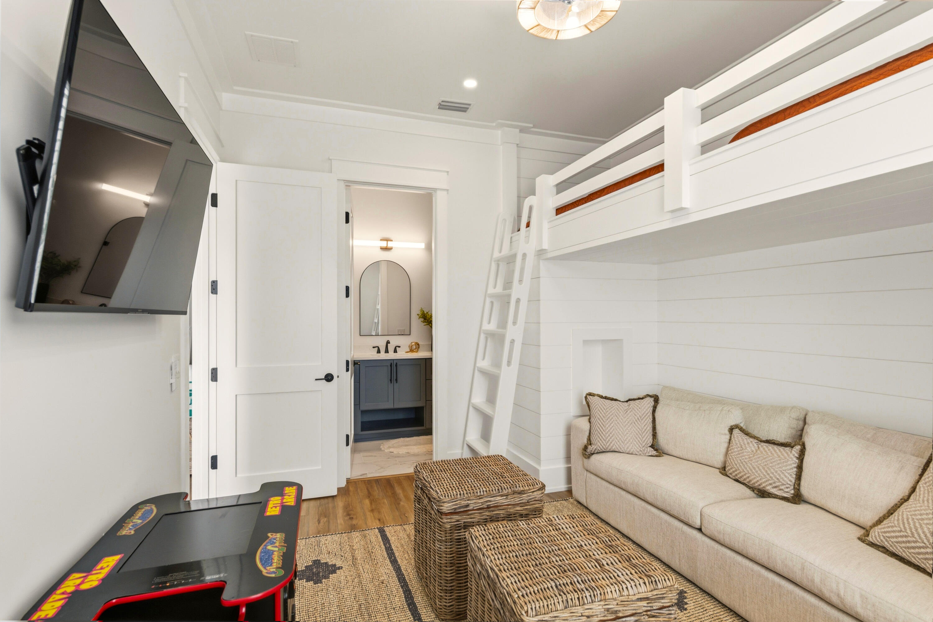 LULLWATER BEACH - Residential