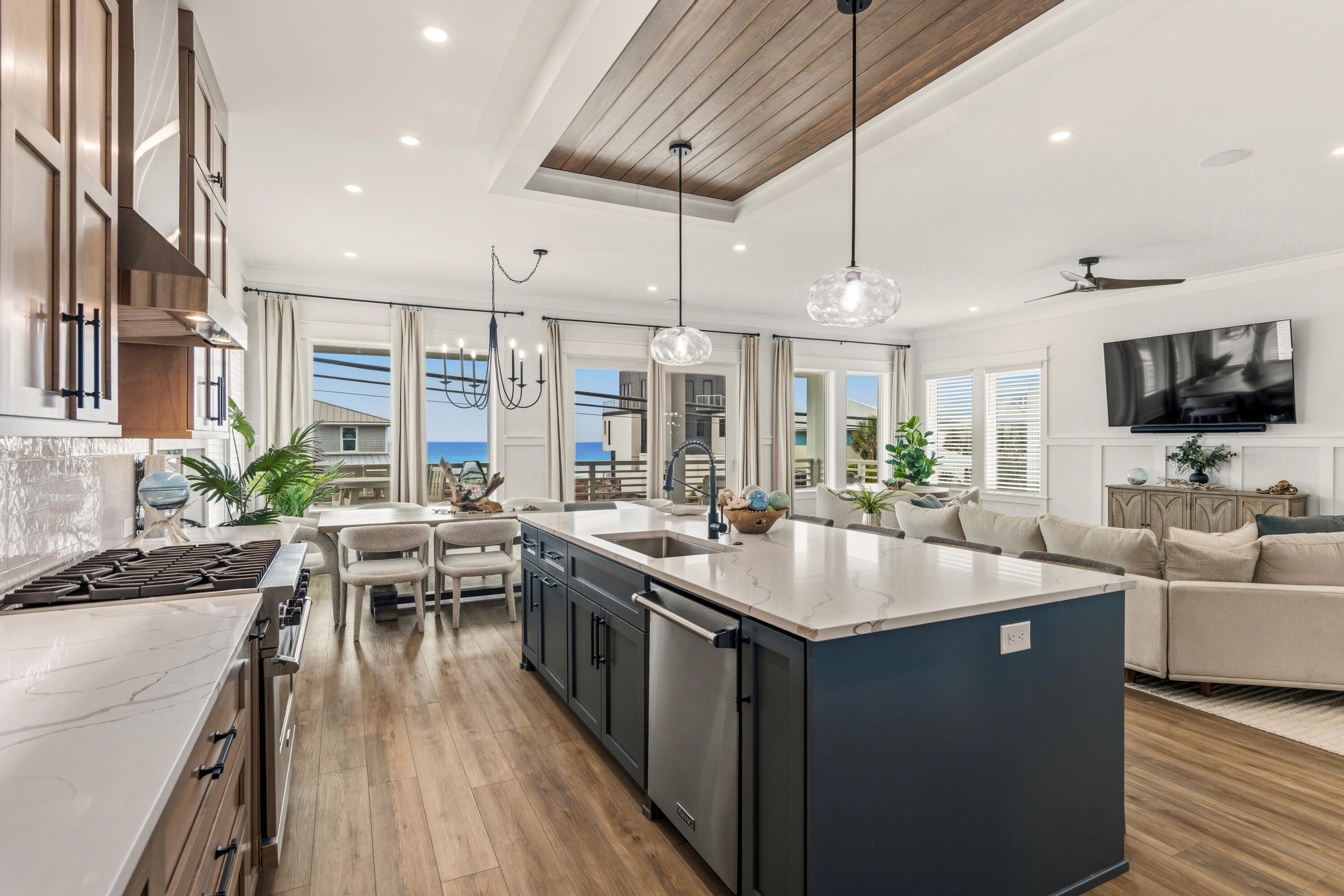 LULLWATER BEACH - Residential