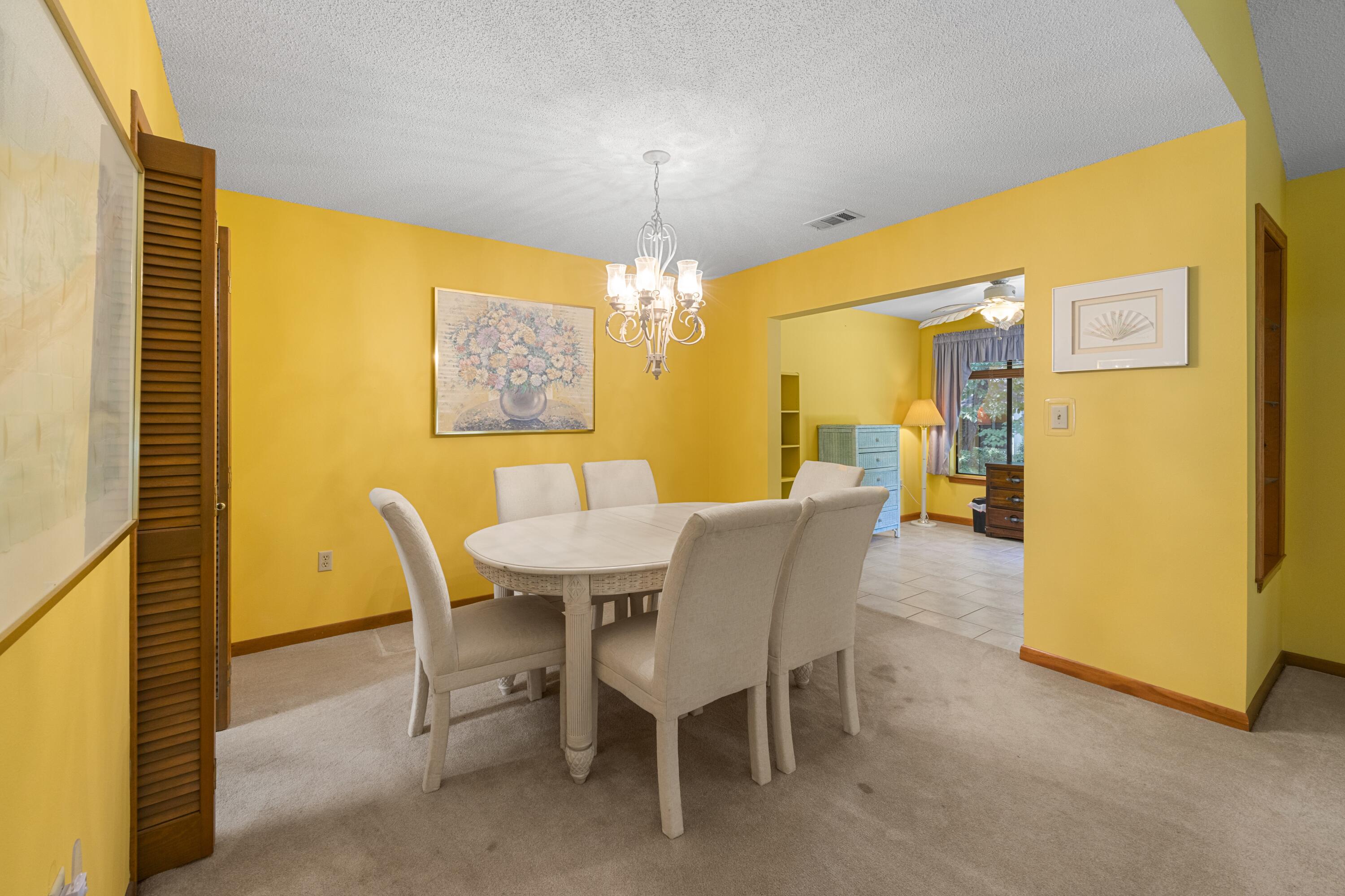 ROYAL OAK VILLAGE III-B LOT 1002 - Residential