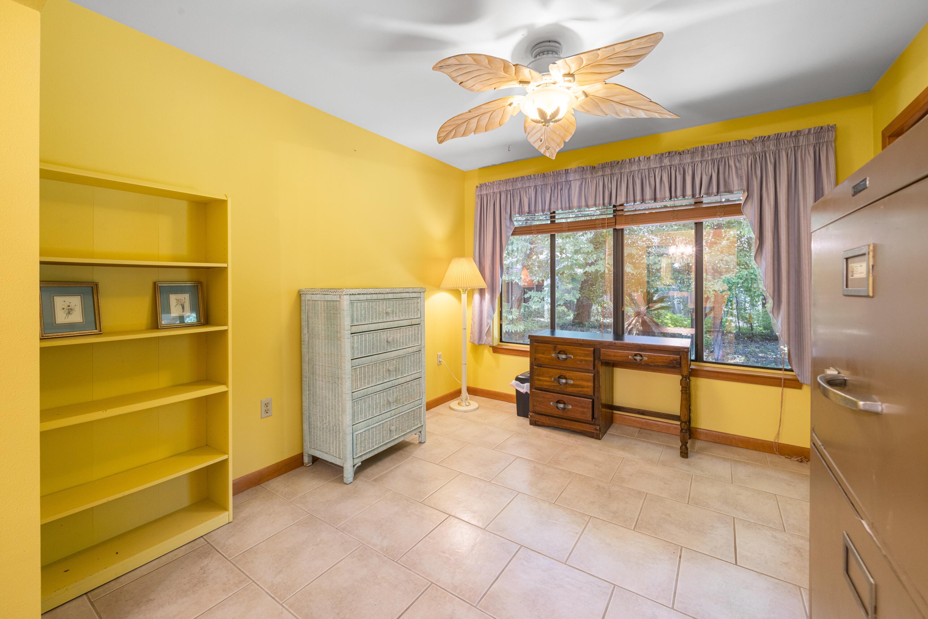 ROYAL OAK VILLAGE III-B LOT 1002 - Residential