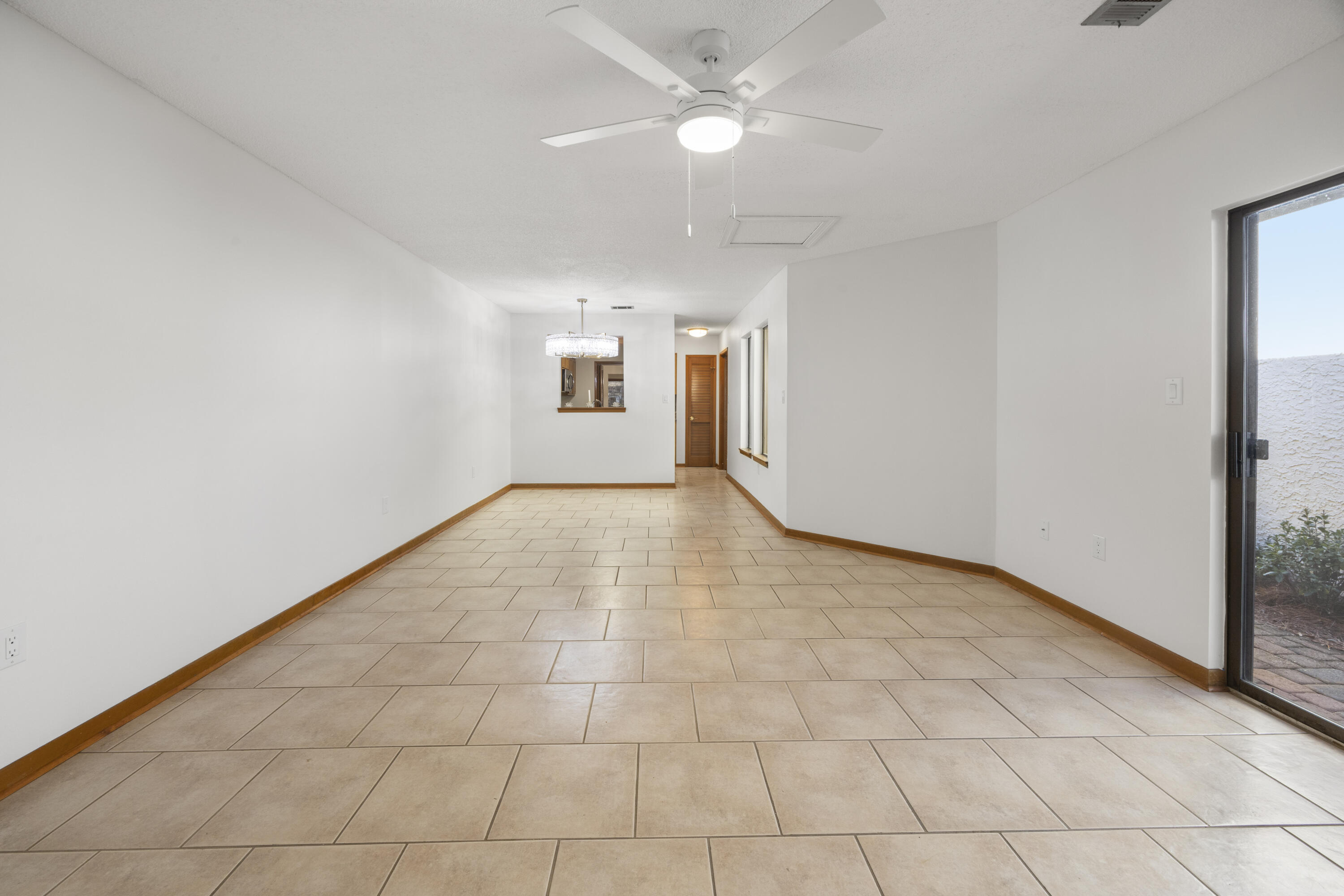 ROYAL OAK VILLAGE III-B LOT 1002 - Residential