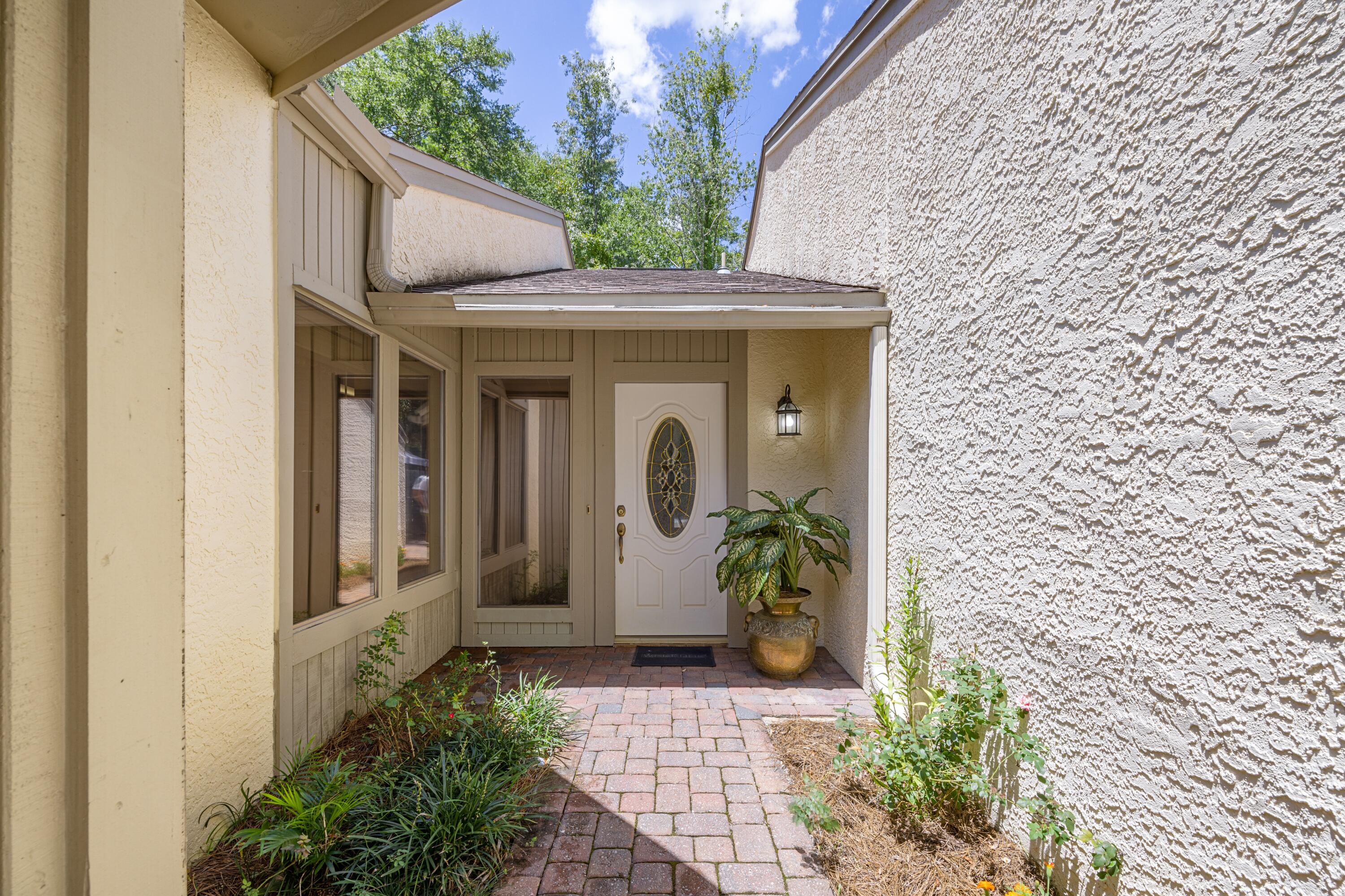 ROYAL OAK VILLAGE III-B LOT 1002 - Residential