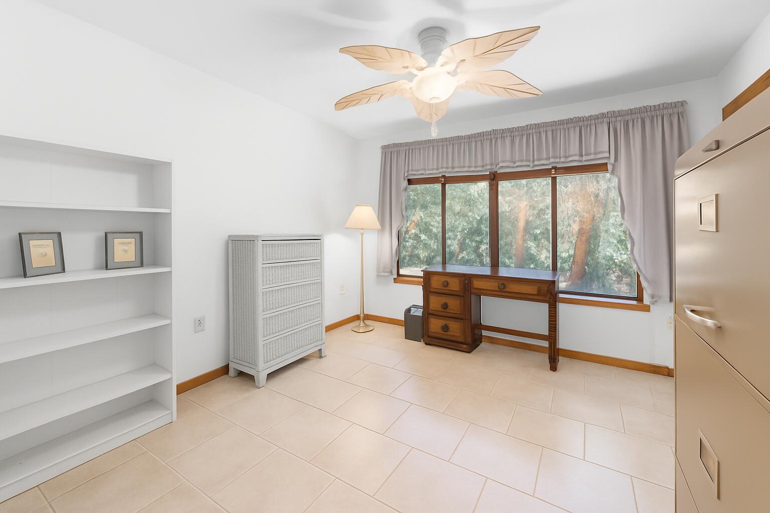 ROYAL OAK VILLAGE III-B LOT 1002 - Residential