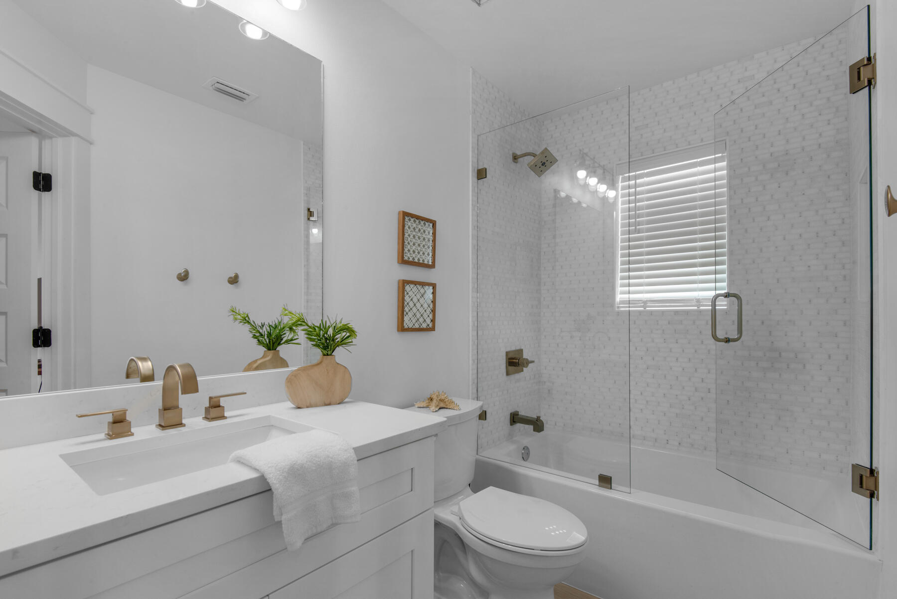 FRANGISTA BEACH 2ND ADDN - Residential