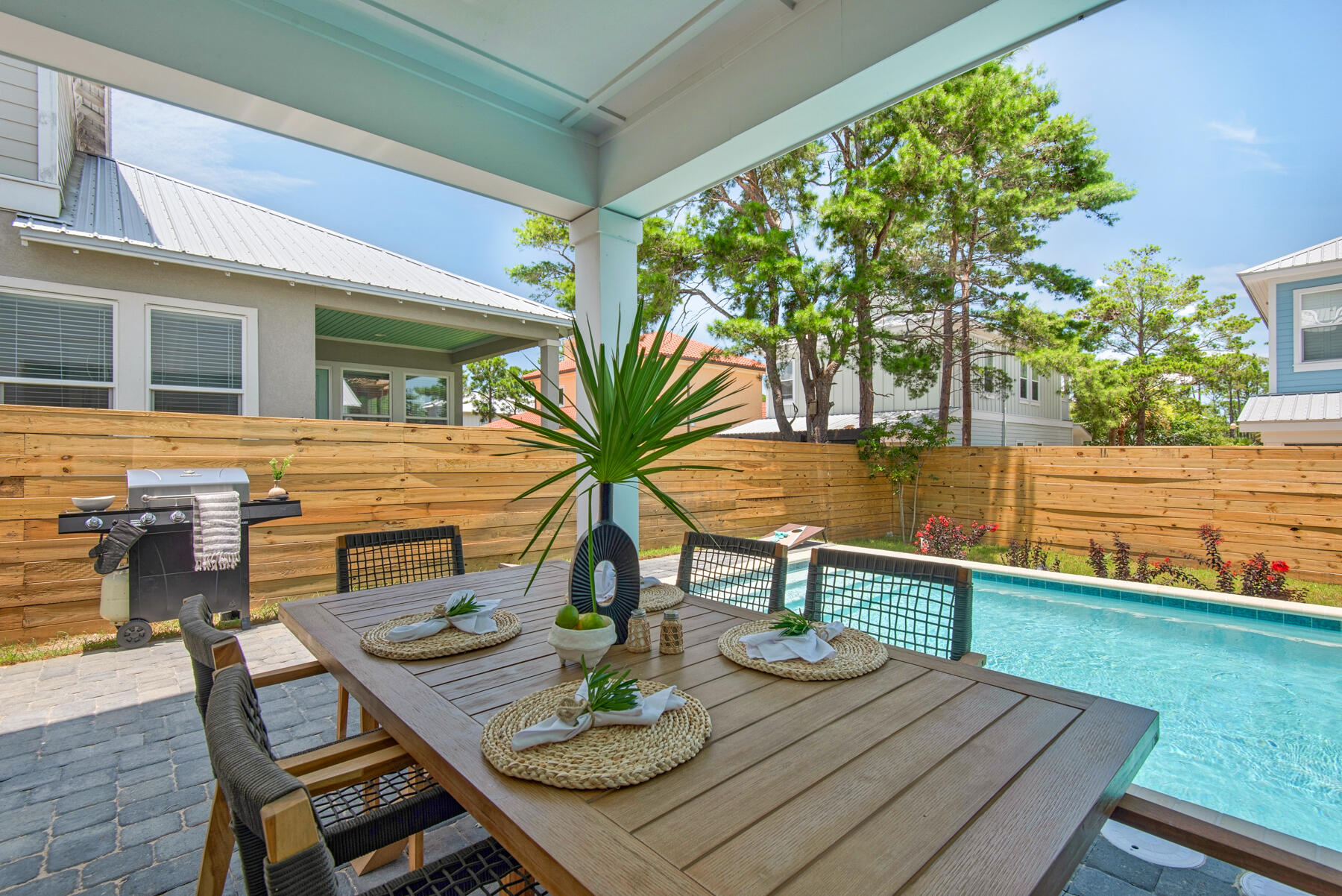 FRANGISTA BEACH 2ND ADDN - Residential