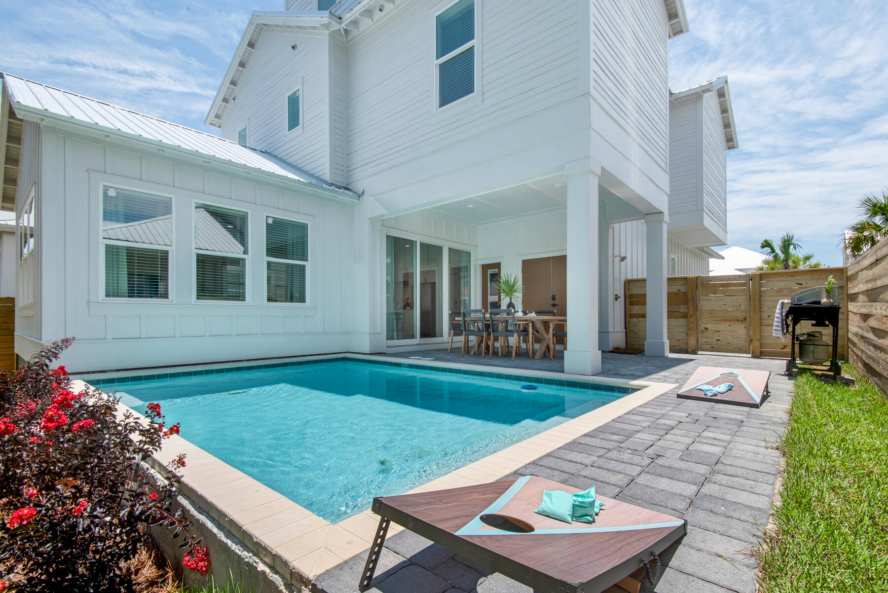FRANGISTA BEACH 2ND ADDN - Residential