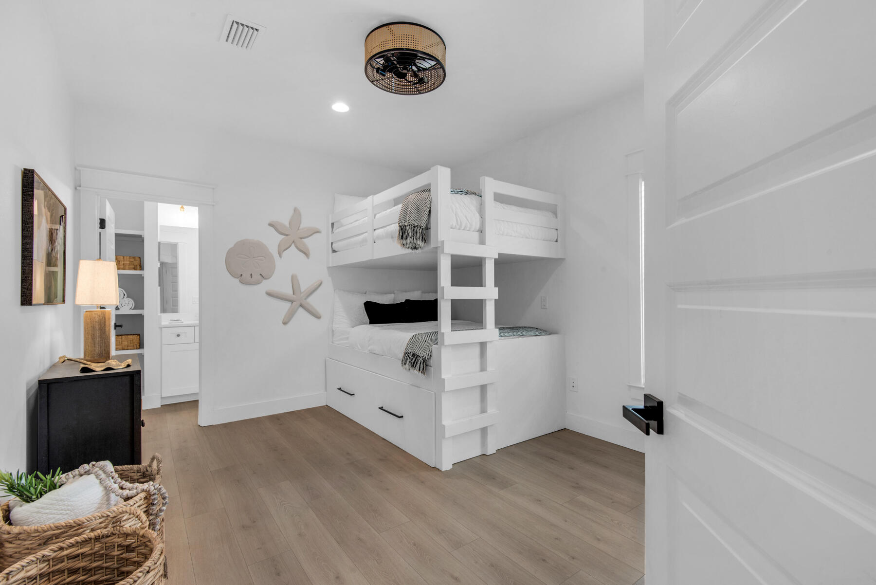 FRANGISTA BEACH 2ND ADDN - Residential