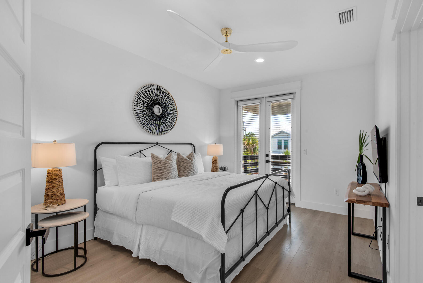 FRANGISTA BEACH 2ND ADDN - Residential