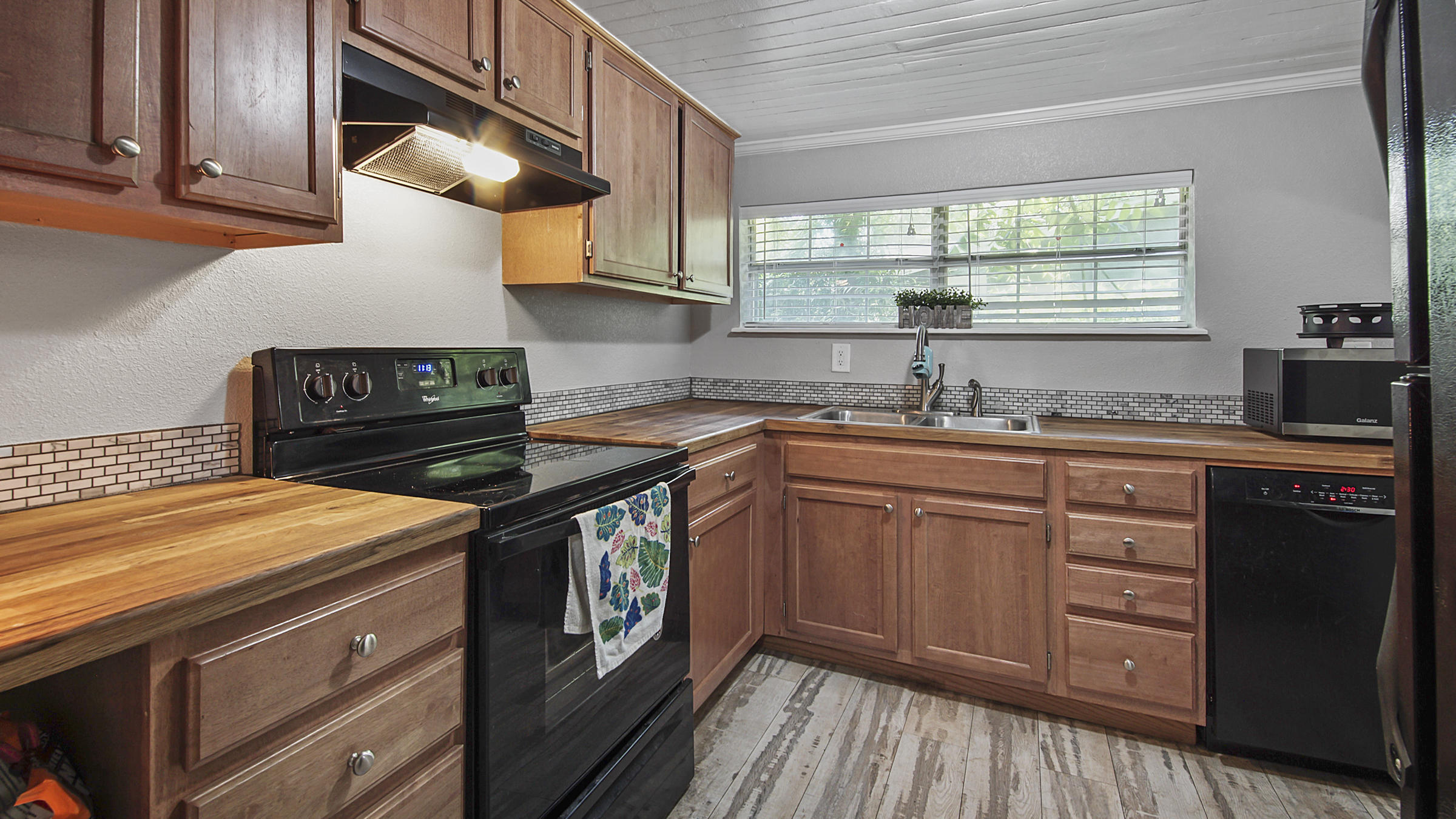 EDNEYS ADDN - Residential