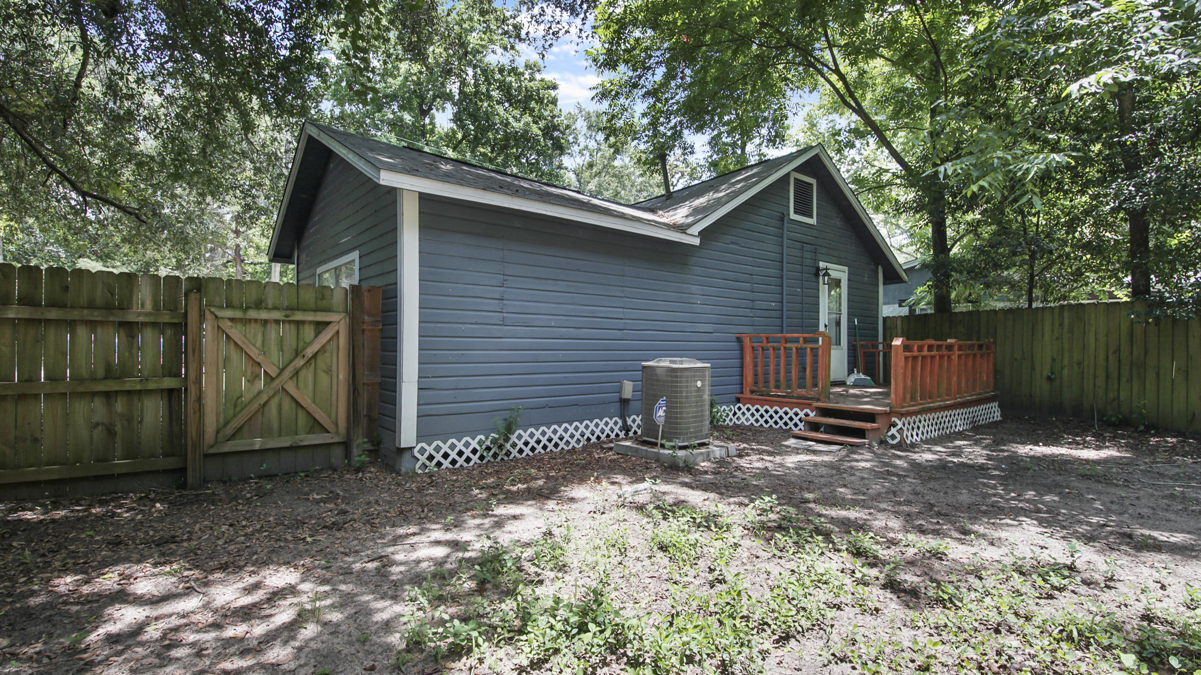 EDNEYS ADDN - Residential