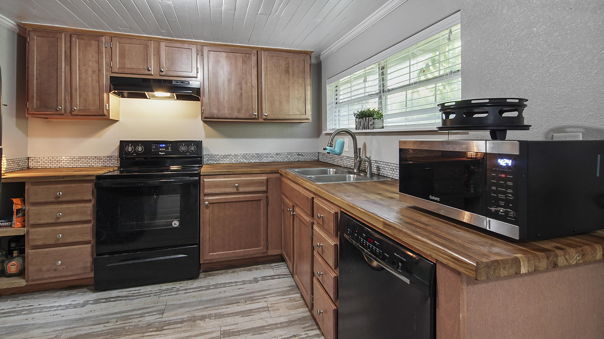 EDNEYS ADDN - Residential