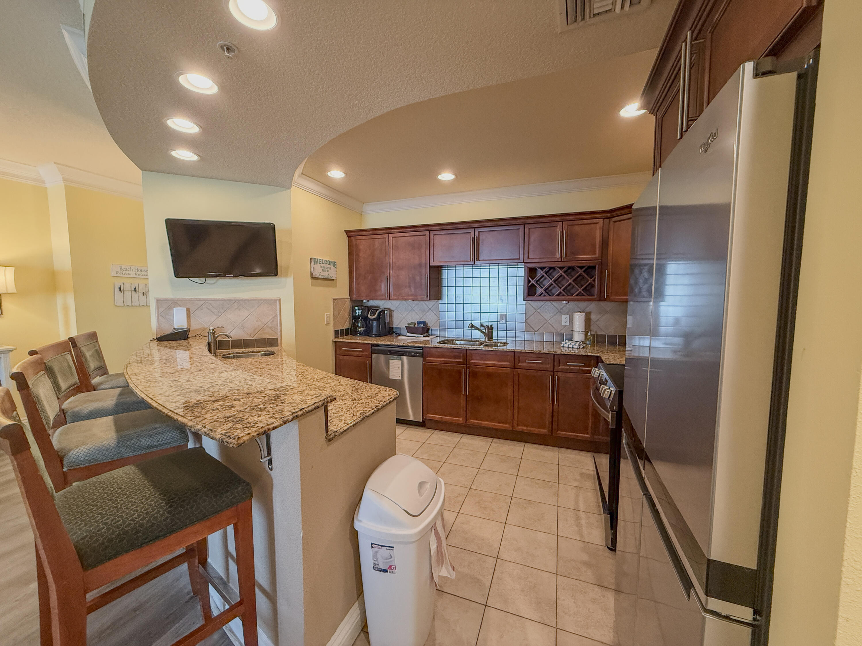 EMERALD GRANDE - Residential