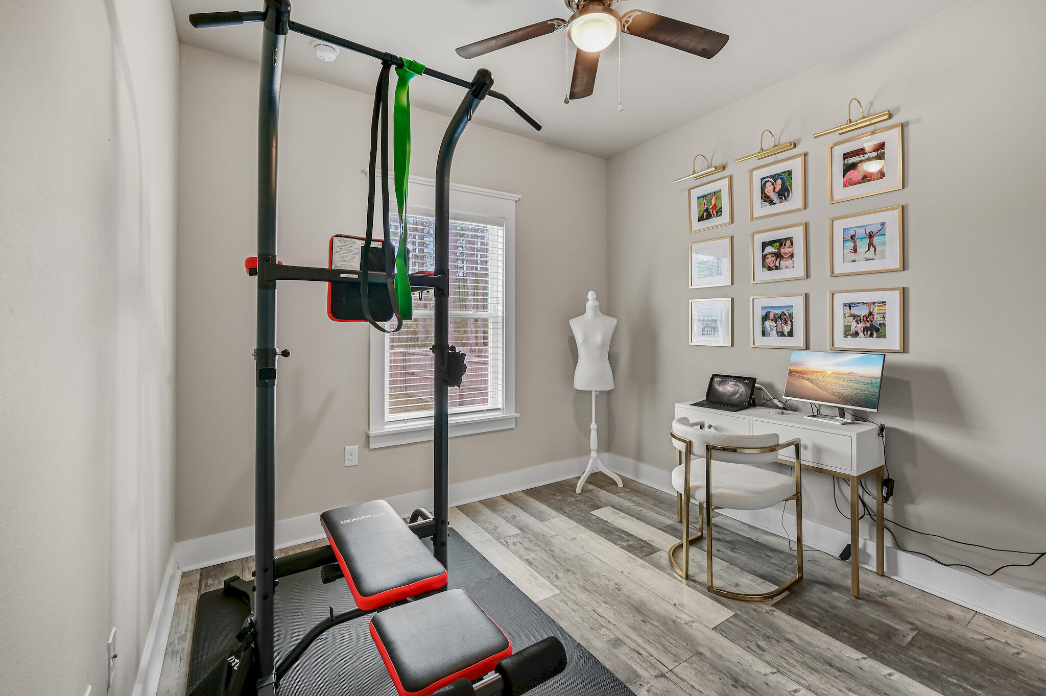 TOWN OF SANTA ROSA - Residential