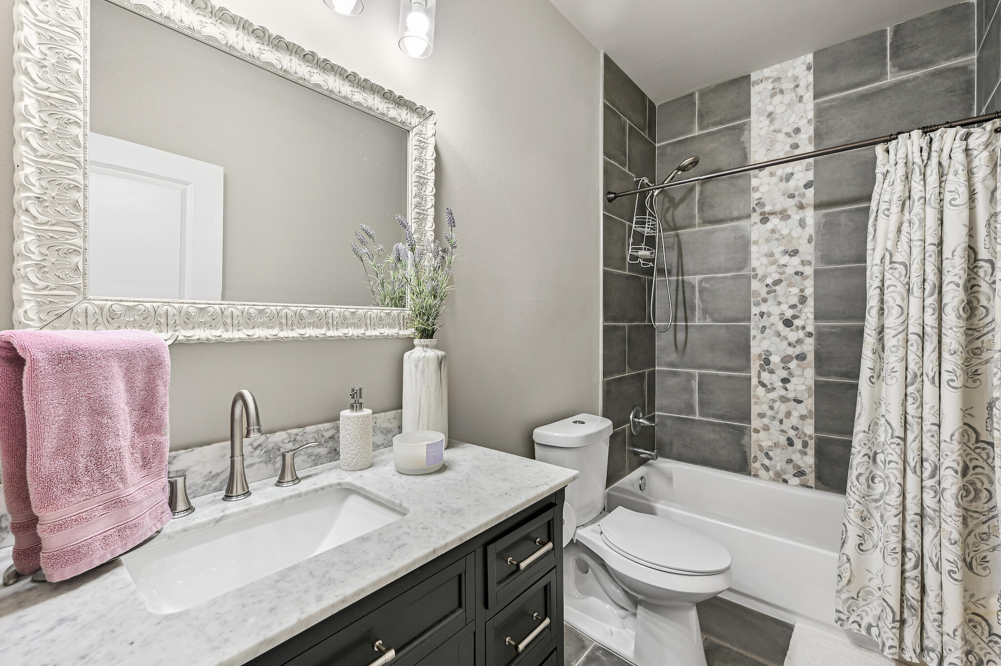 TOWN OF SANTA ROSA - Residential