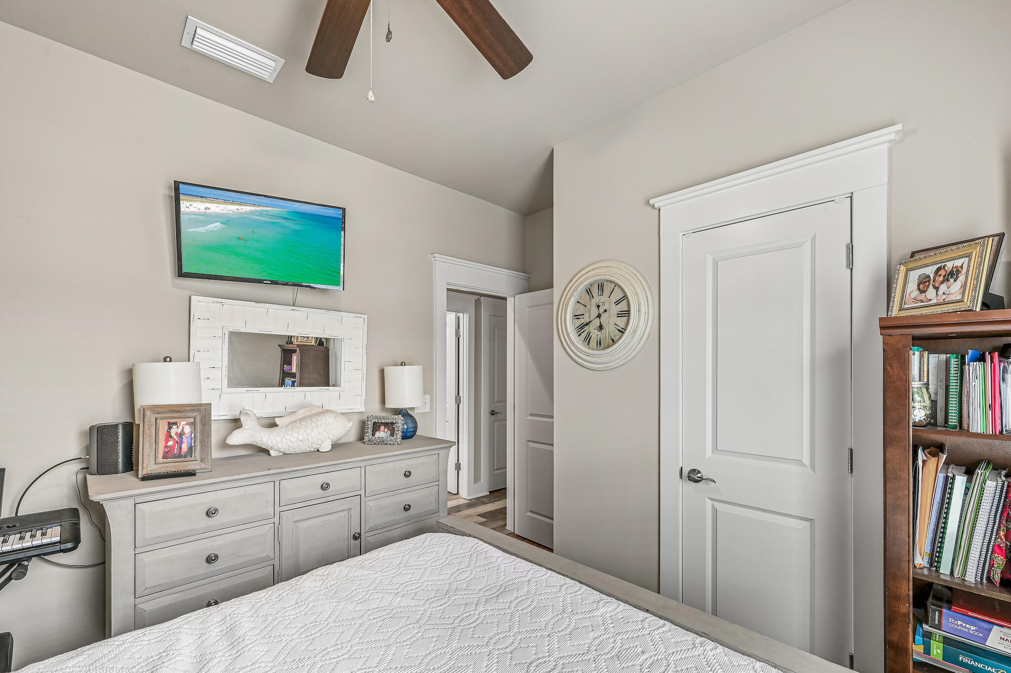 TOWN OF SANTA ROSA - Residential