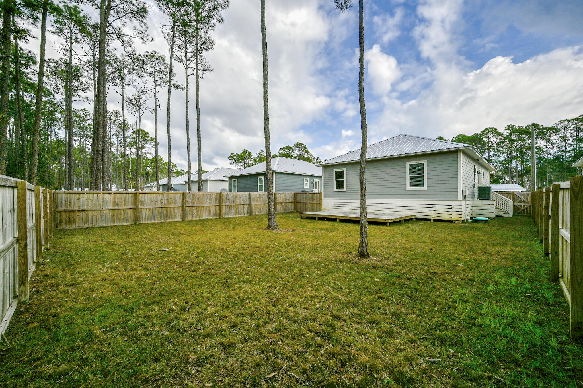 TOWN OF SANTA ROSA - Residential