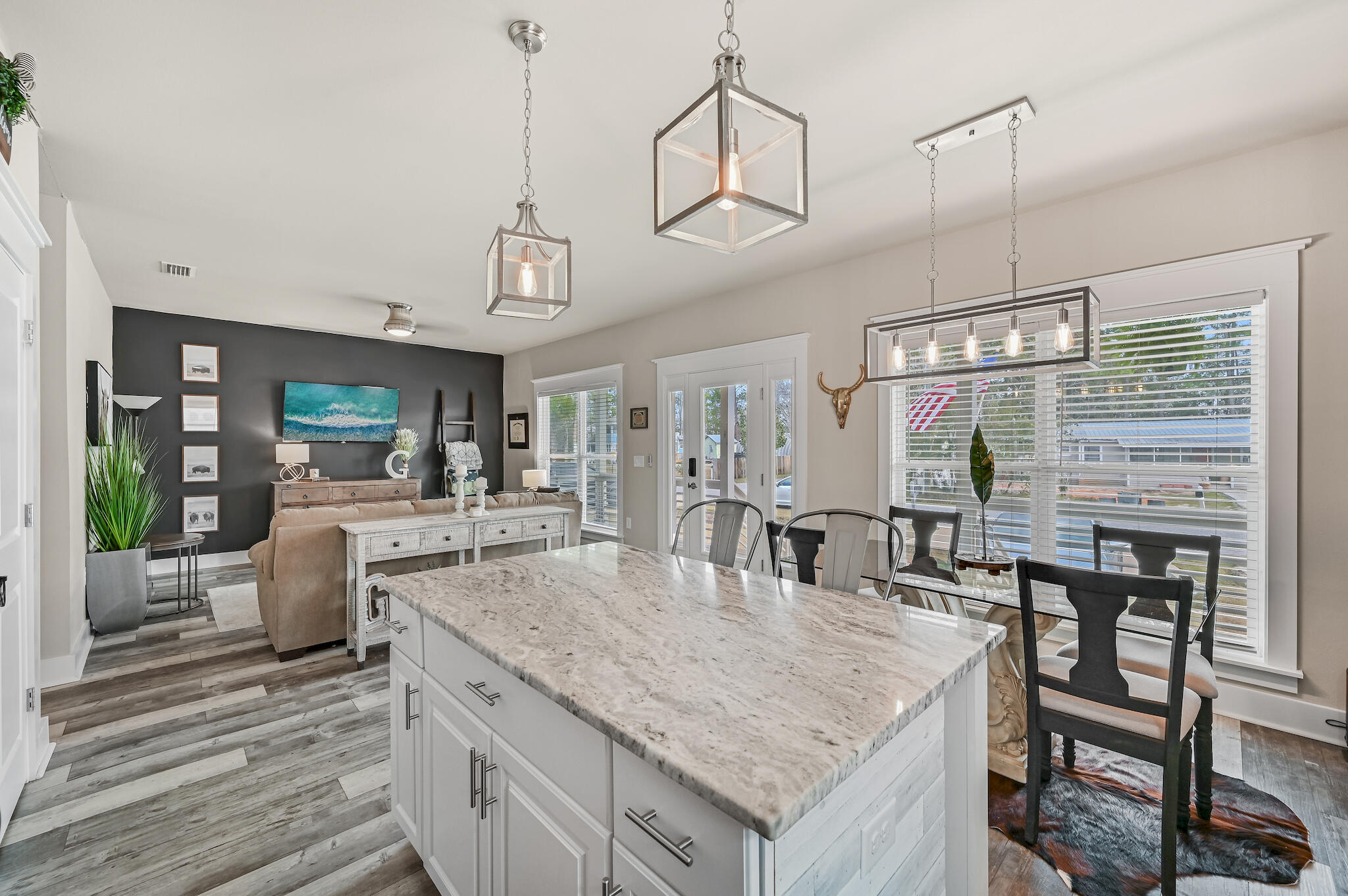 TOWN OF SANTA ROSA - Residential