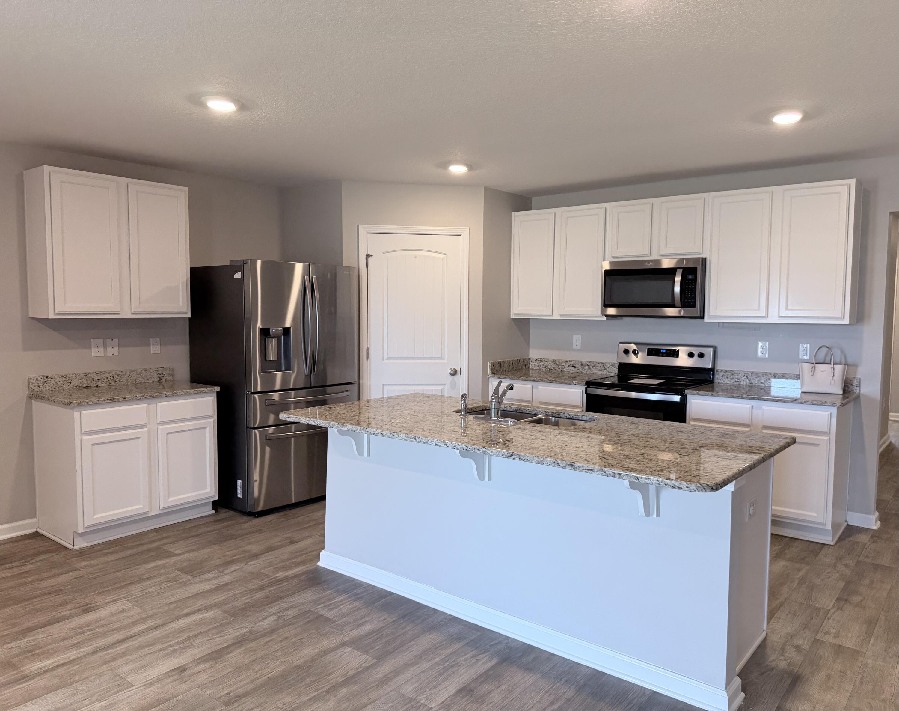 Redstone Commons - Residential Lease