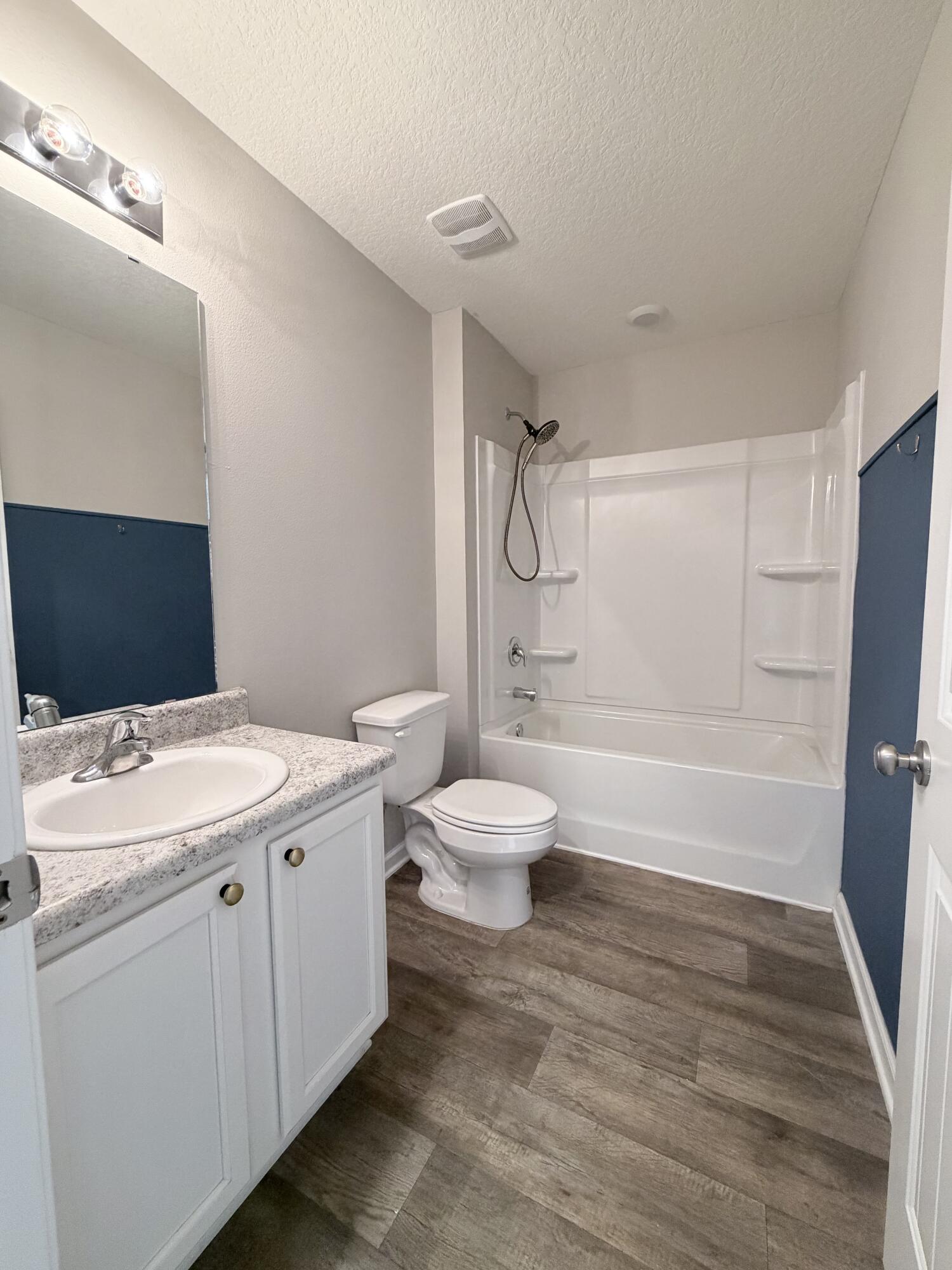 Redstone Commons - Residential Lease