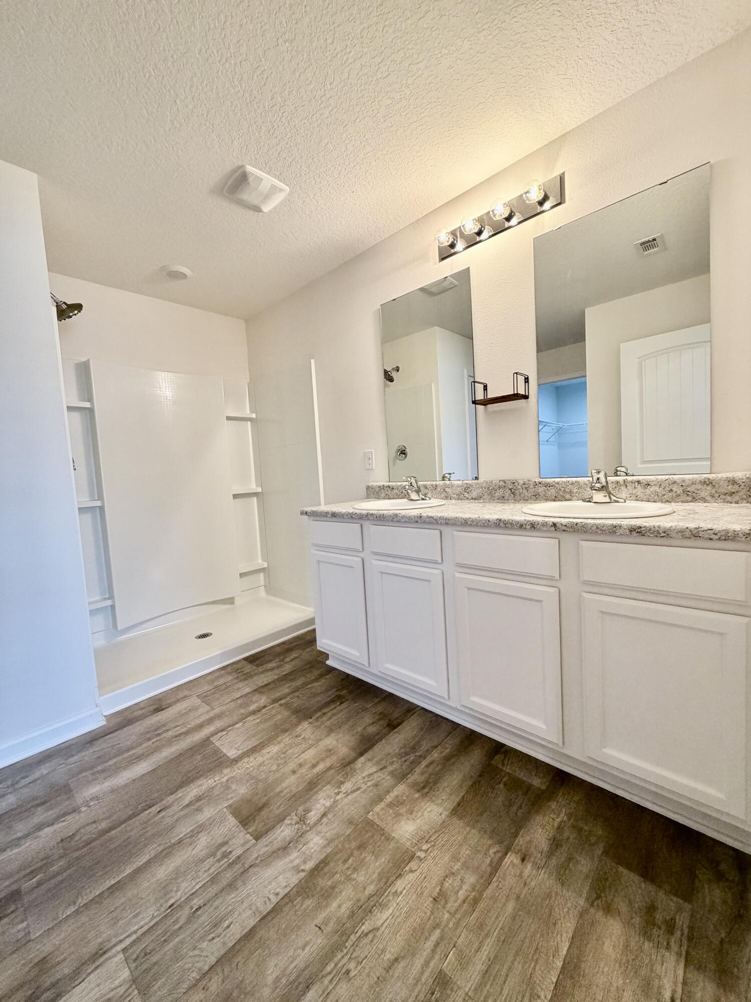 Redstone Commons - Residential Lease