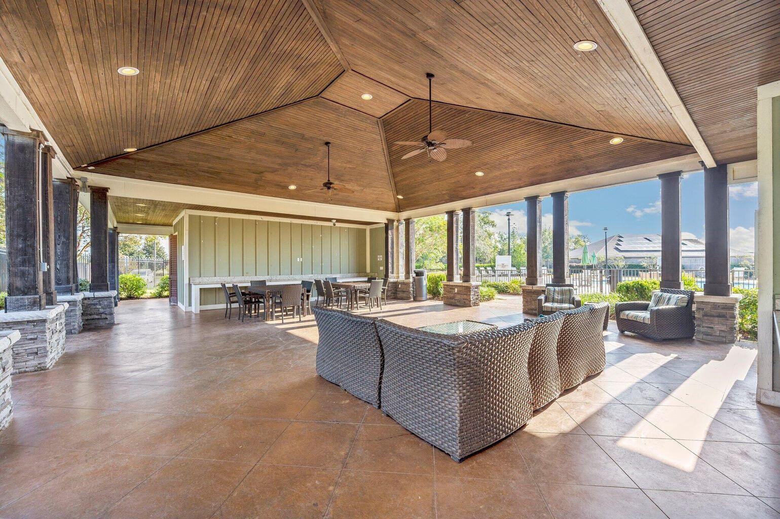 Redstone Commons - Residential Lease