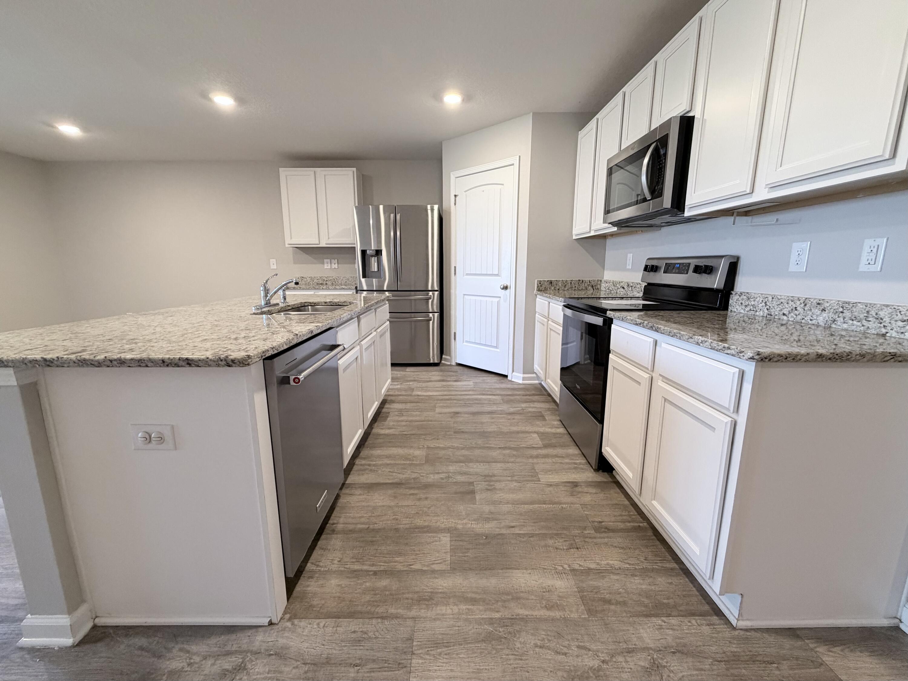 Redstone Commons - Residential Lease