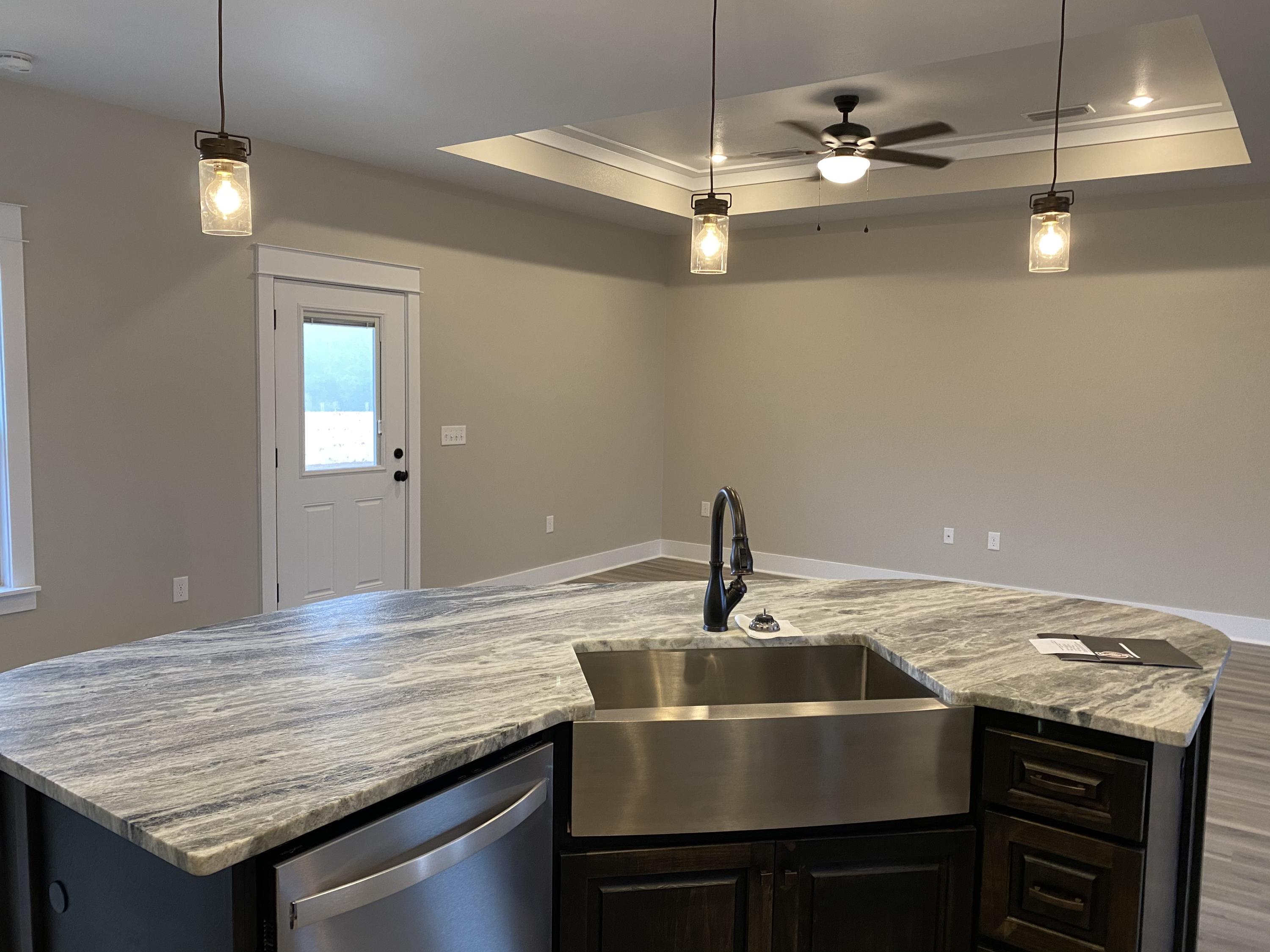 HUNTERS CREEK - Residential