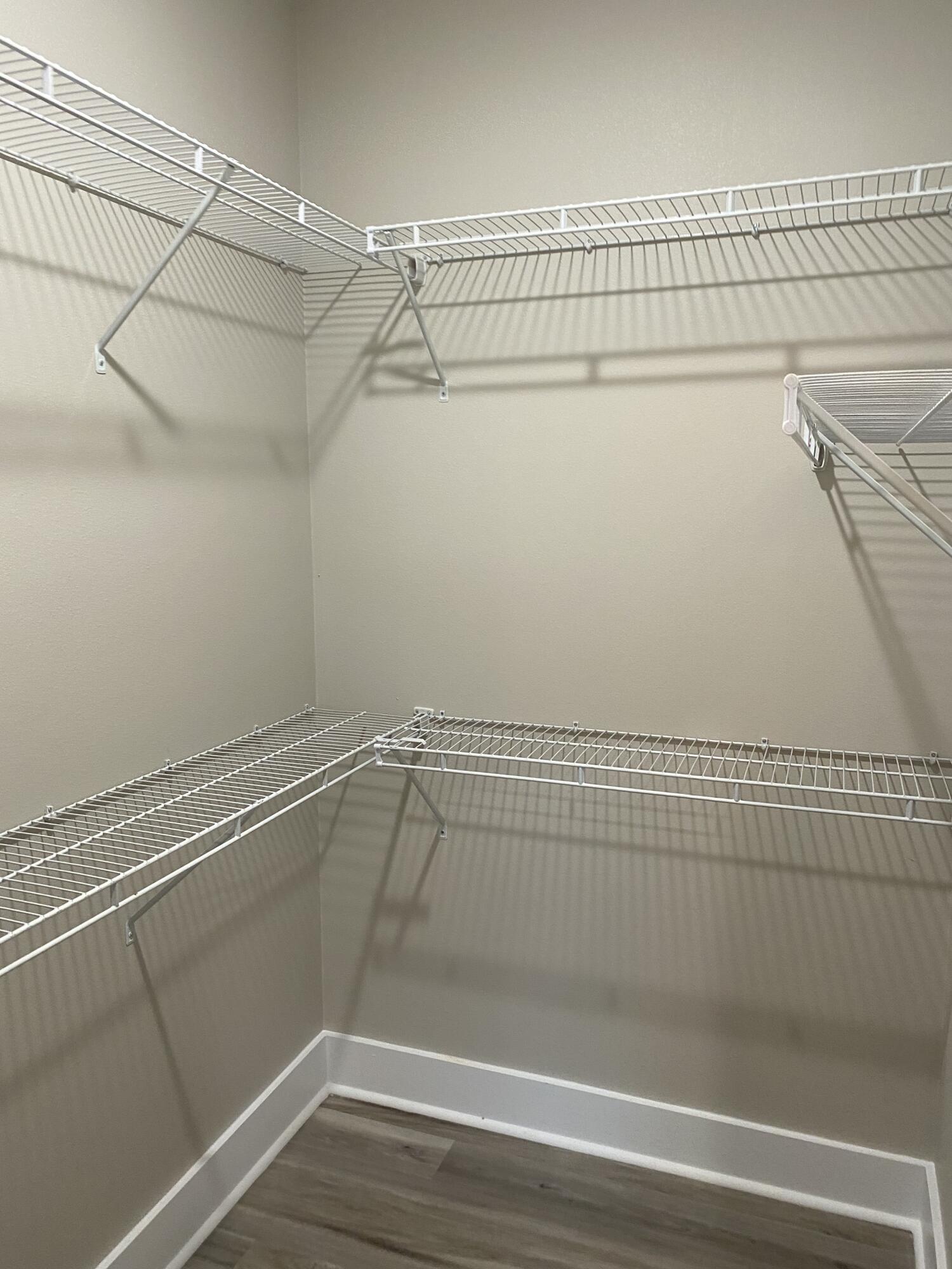 HUNTERS CREEK - Residential