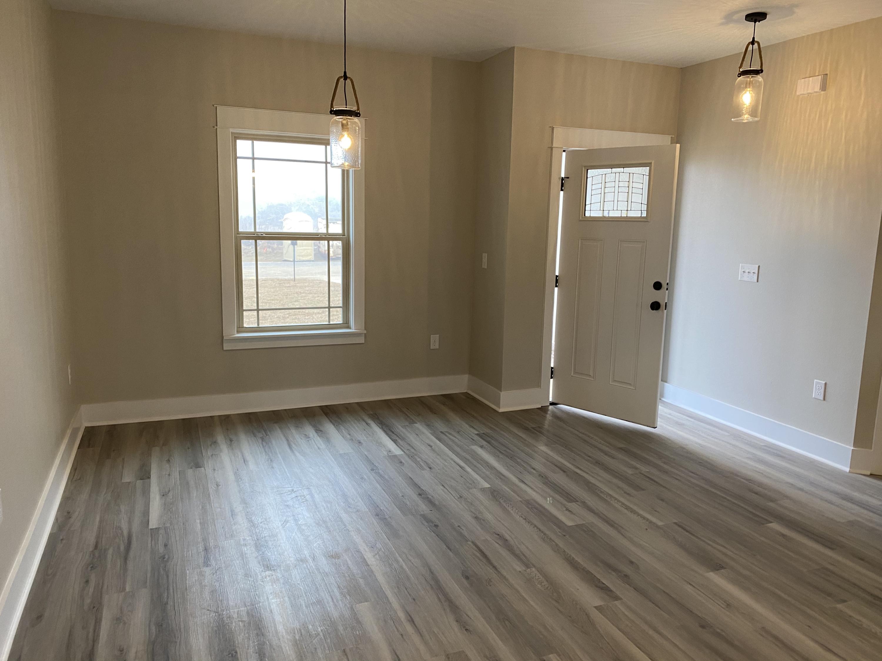 HUNTERS CREEK - Residential