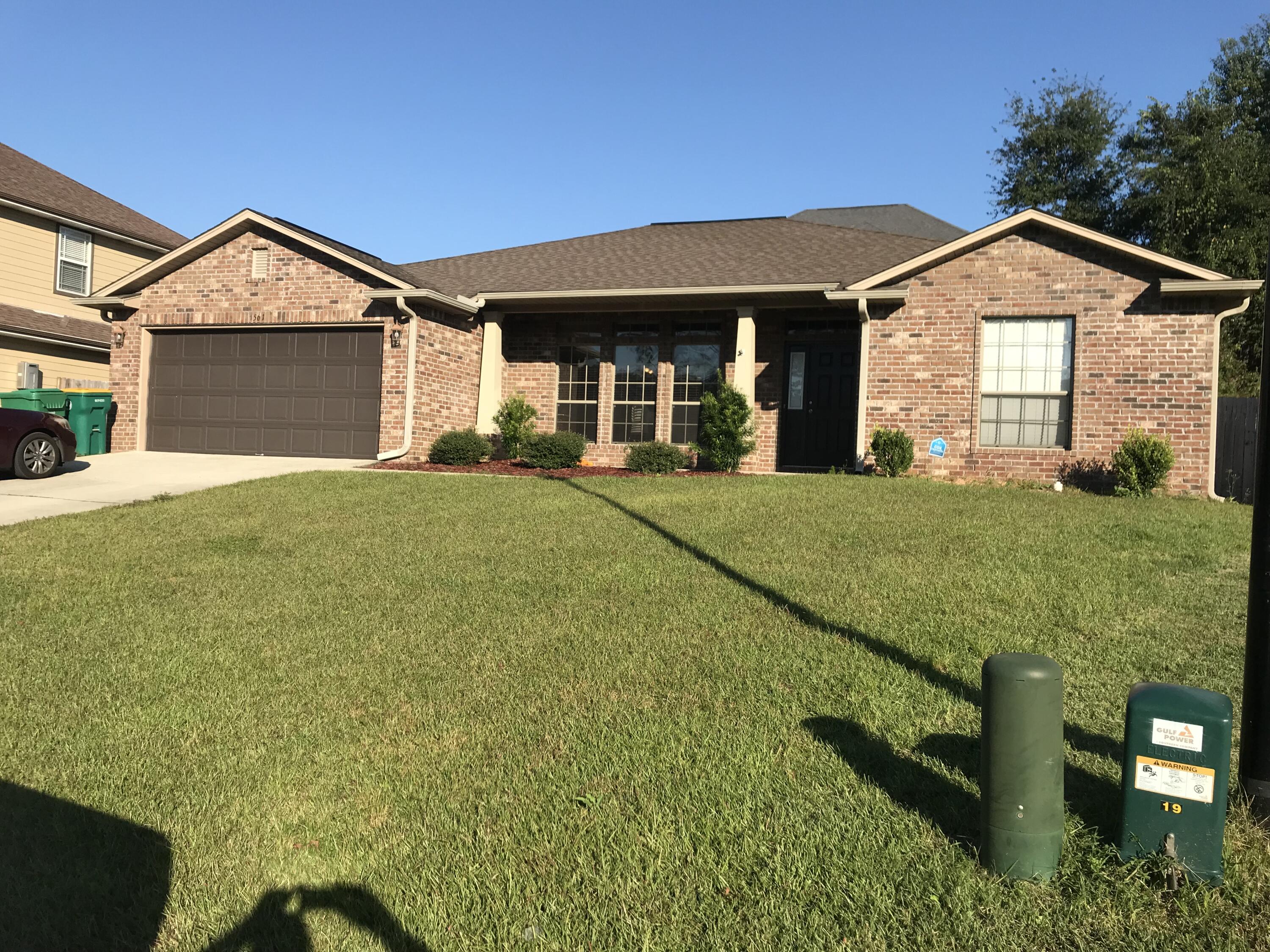 DUGGAN POND ESTATES - Residential Lease