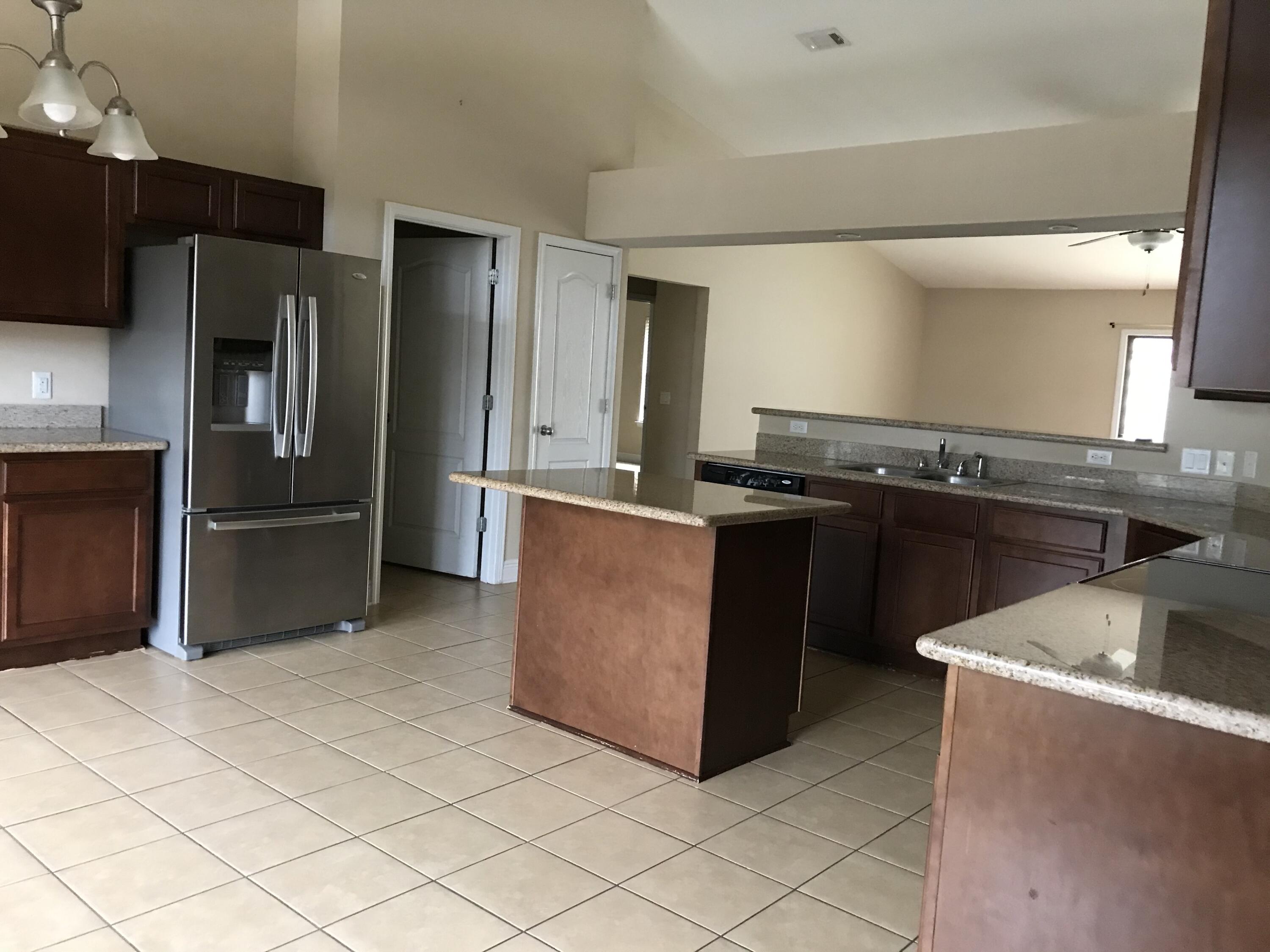 DUGGAN POND ESTATES - Residential Lease