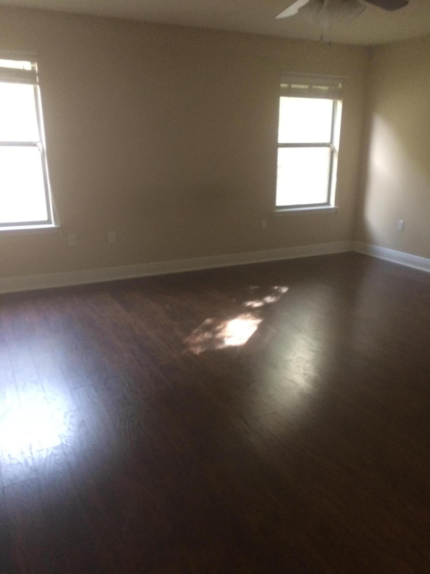 DUGGAN POND ESTATES - Residential Lease