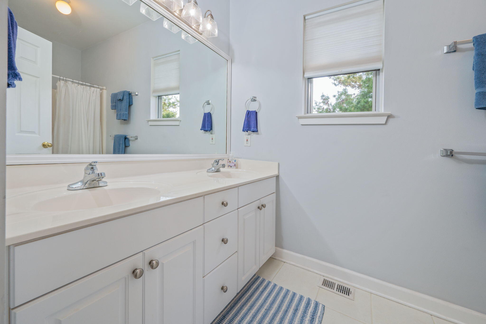 SEA DUNES - Residential