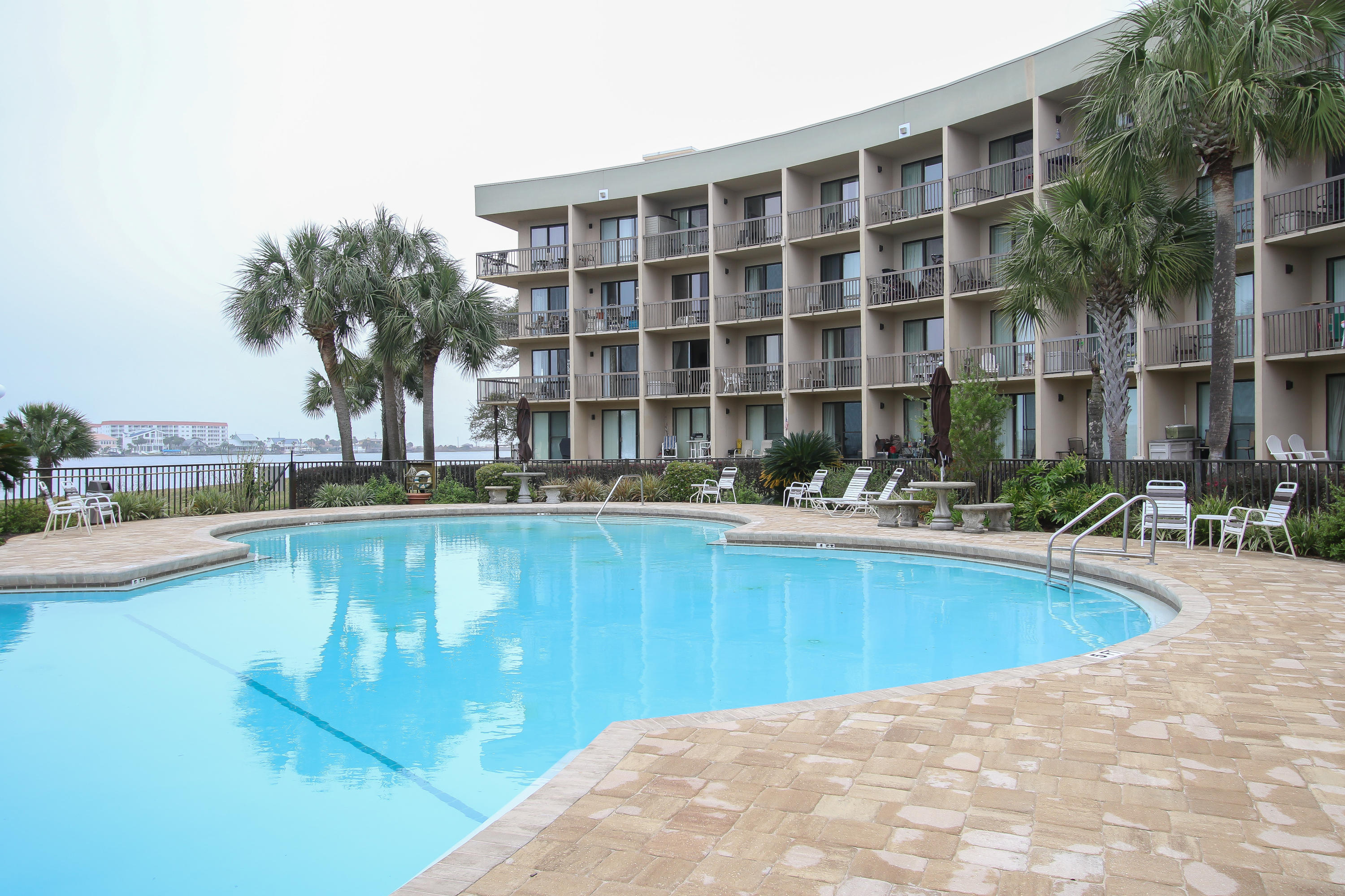 PIRATES BAY PH 1 - Residential