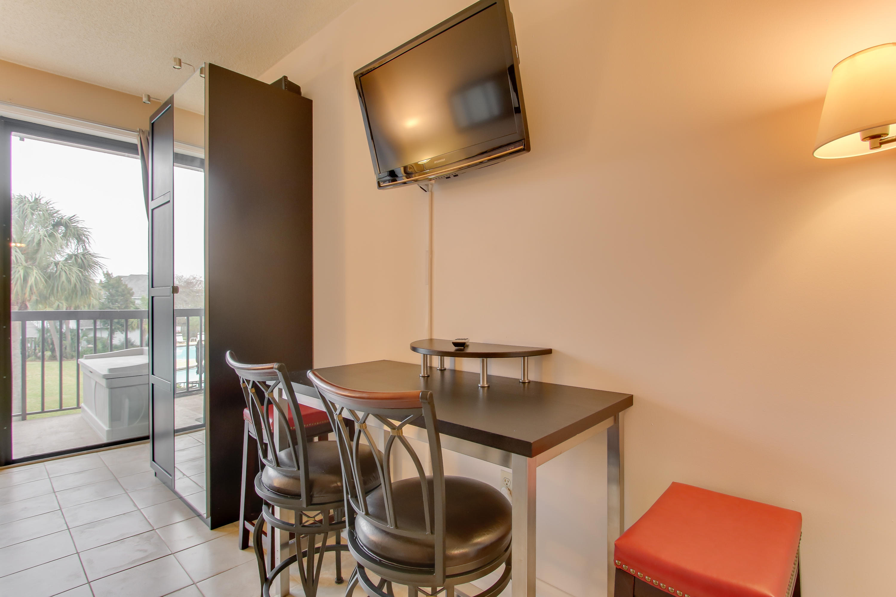 PIRATES BAY PH 1 - Residential