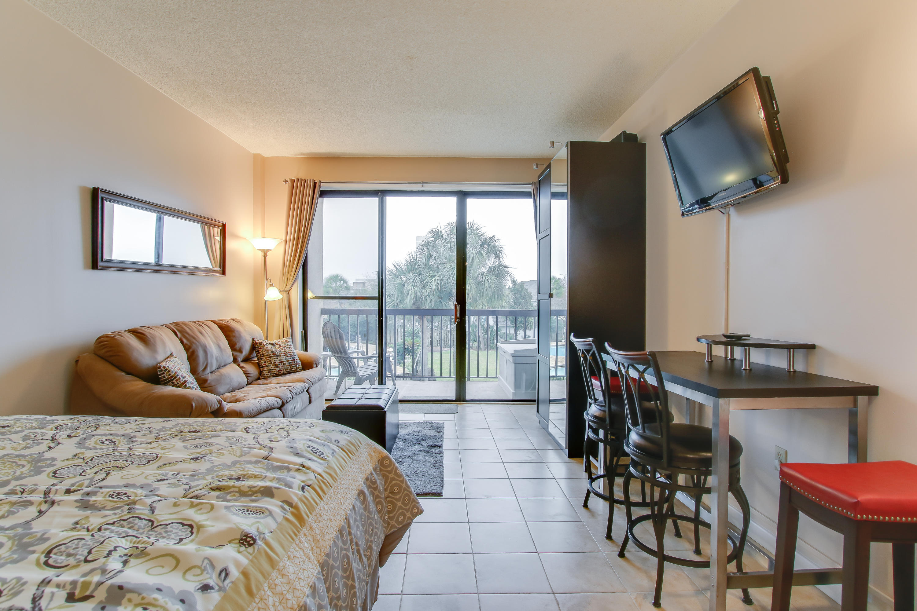 PIRATES BAY PH 1 - Residential