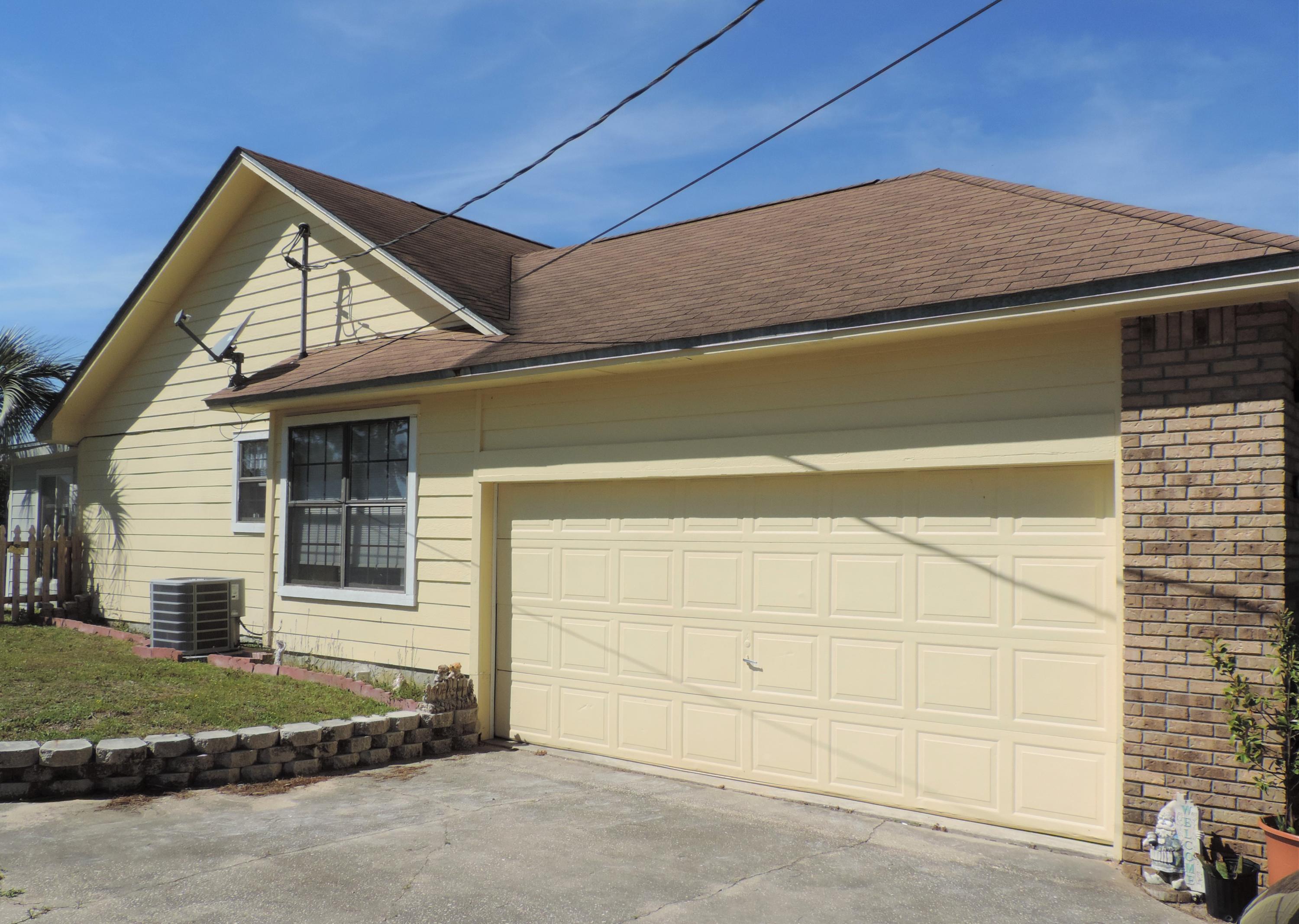 HOLLEY BY THE SEA - Residential