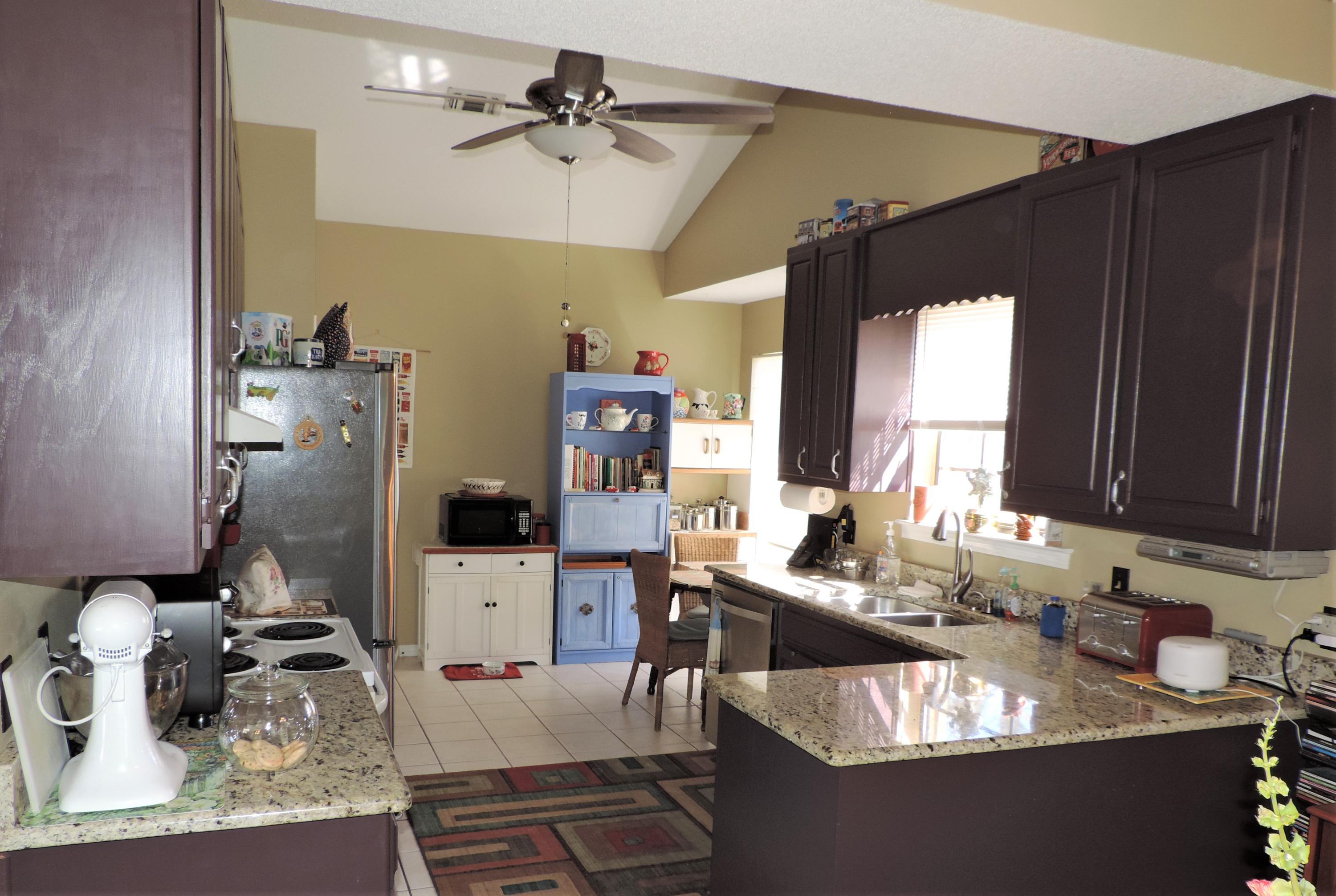 HOLLEY BY THE SEA - Residential