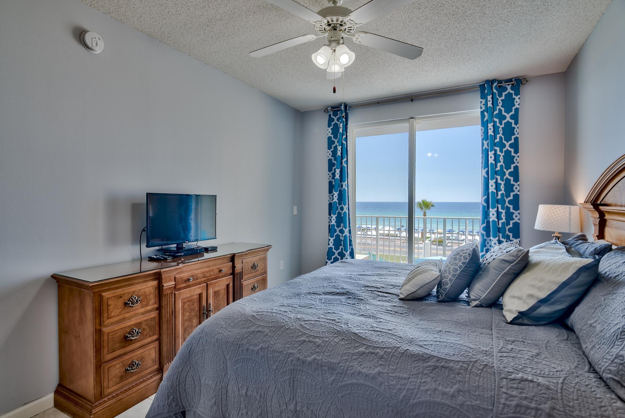 MAJESTIC SUN Condominium - Residential