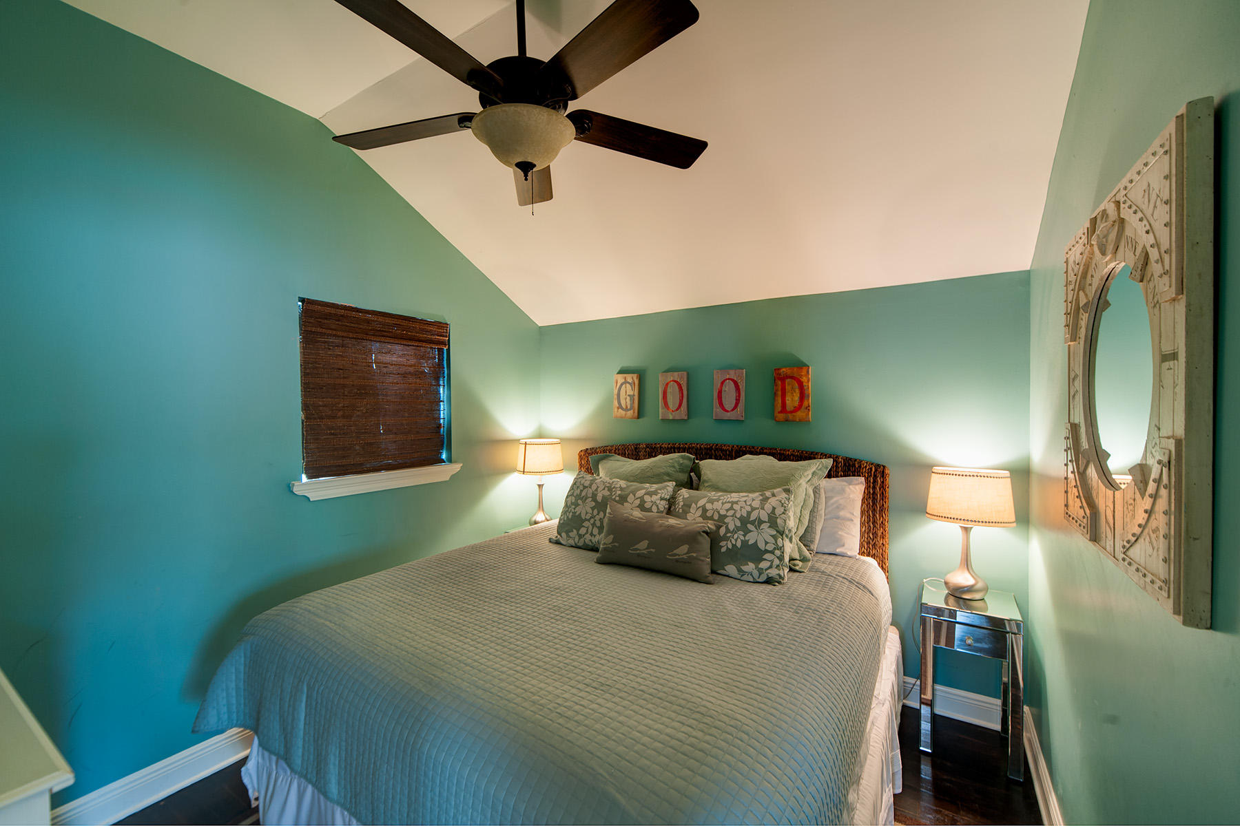 CRYSTAL BEACH - Residential