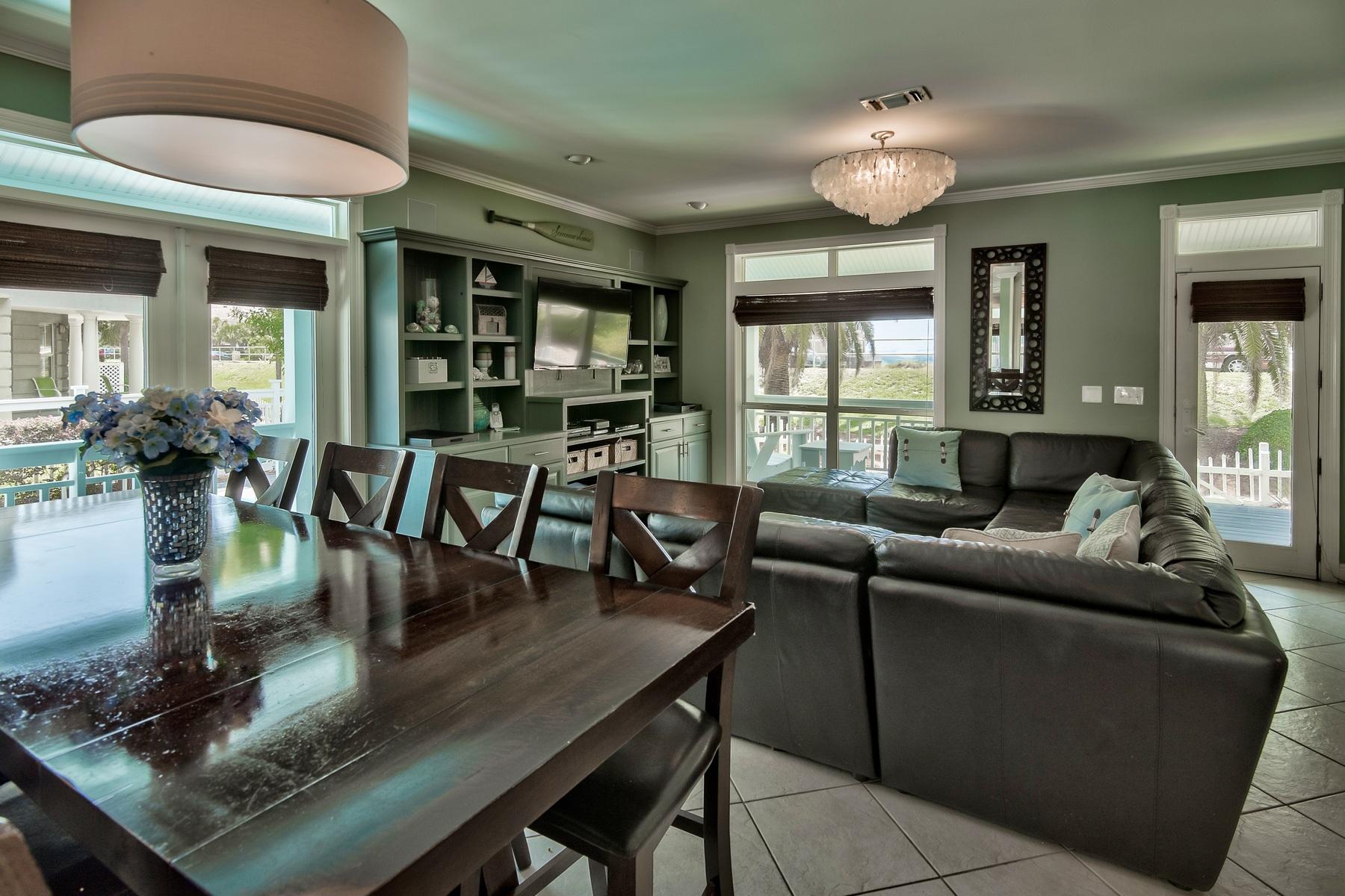 CRYSTAL BEACH - Residential