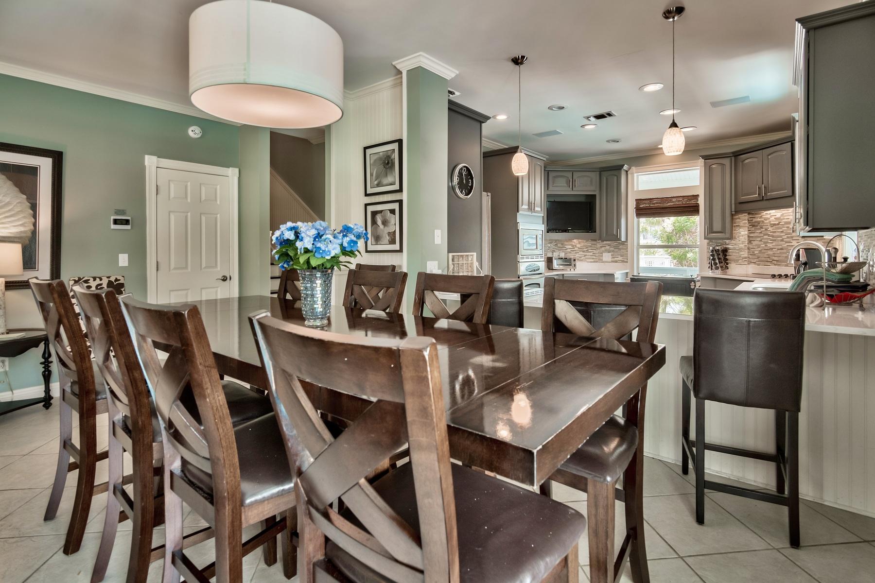 CRYSTAL BEACH - Residential